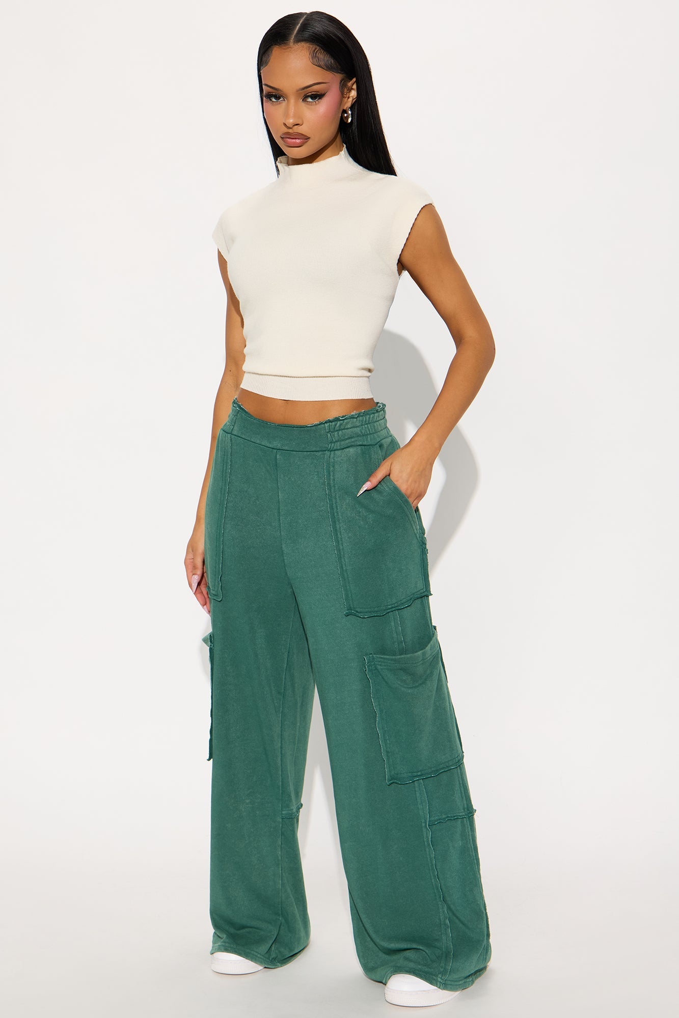 Chill But Cute Fleece Sweatpants - Green
