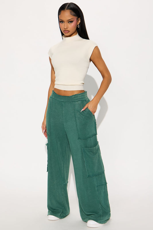 Chill But Cute Fleece Sweatpants - Green