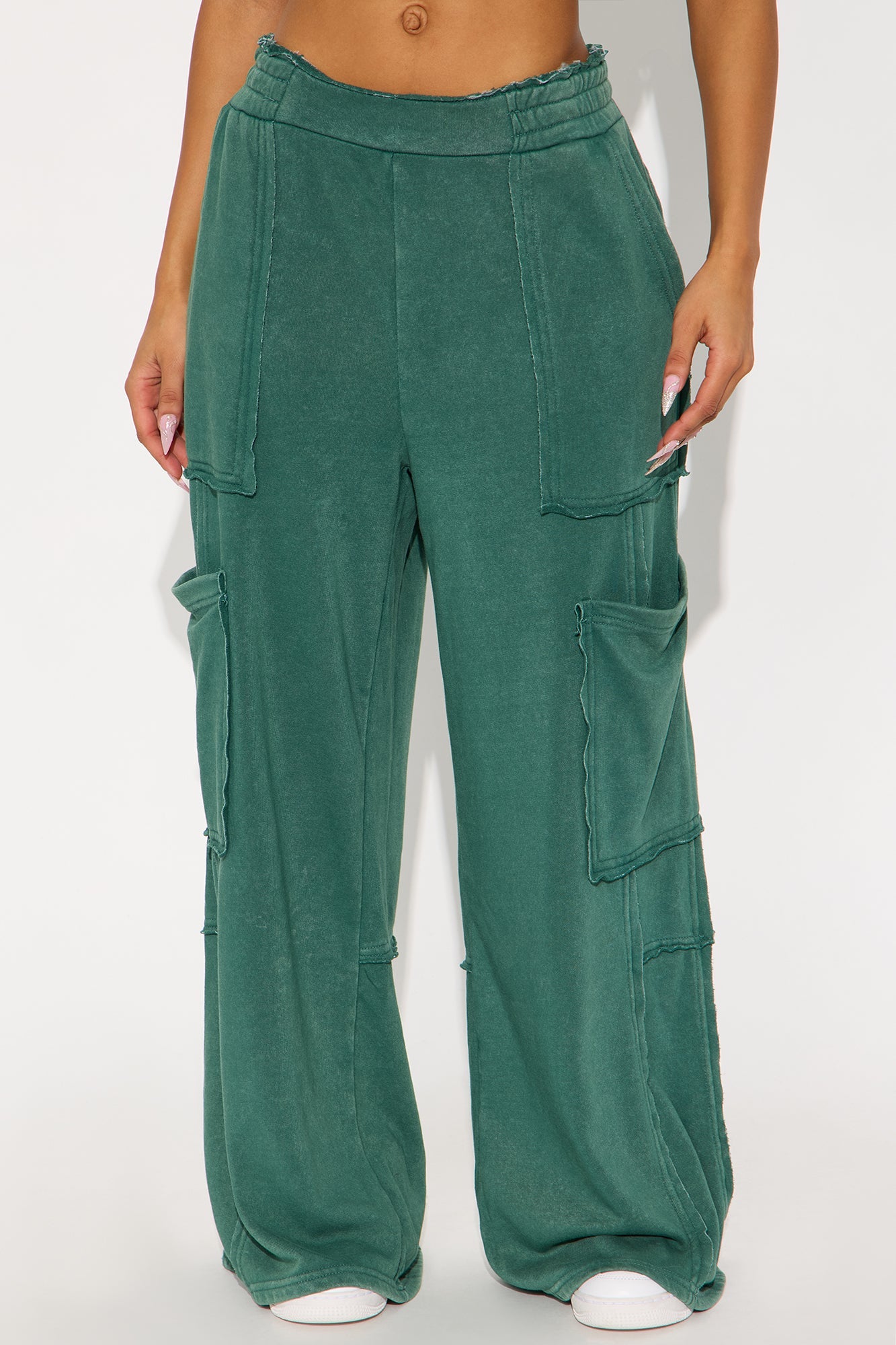 Chill But Cute Fleece Sweatpants - Green