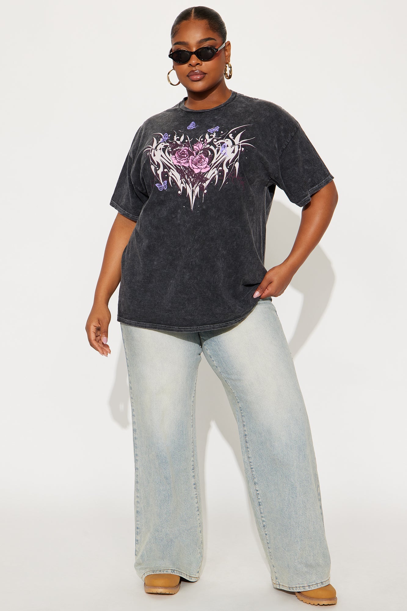 Heart Barbed Wire Washed Tee - Black