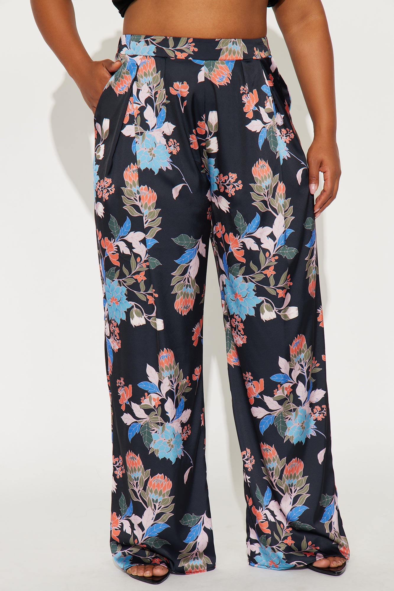 Alexus Satin Floral Wide Leg Pant 33 - Black/combo