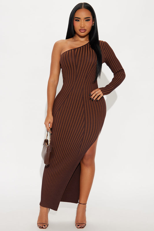 Never Late Sweater Maxi Dress - Brown