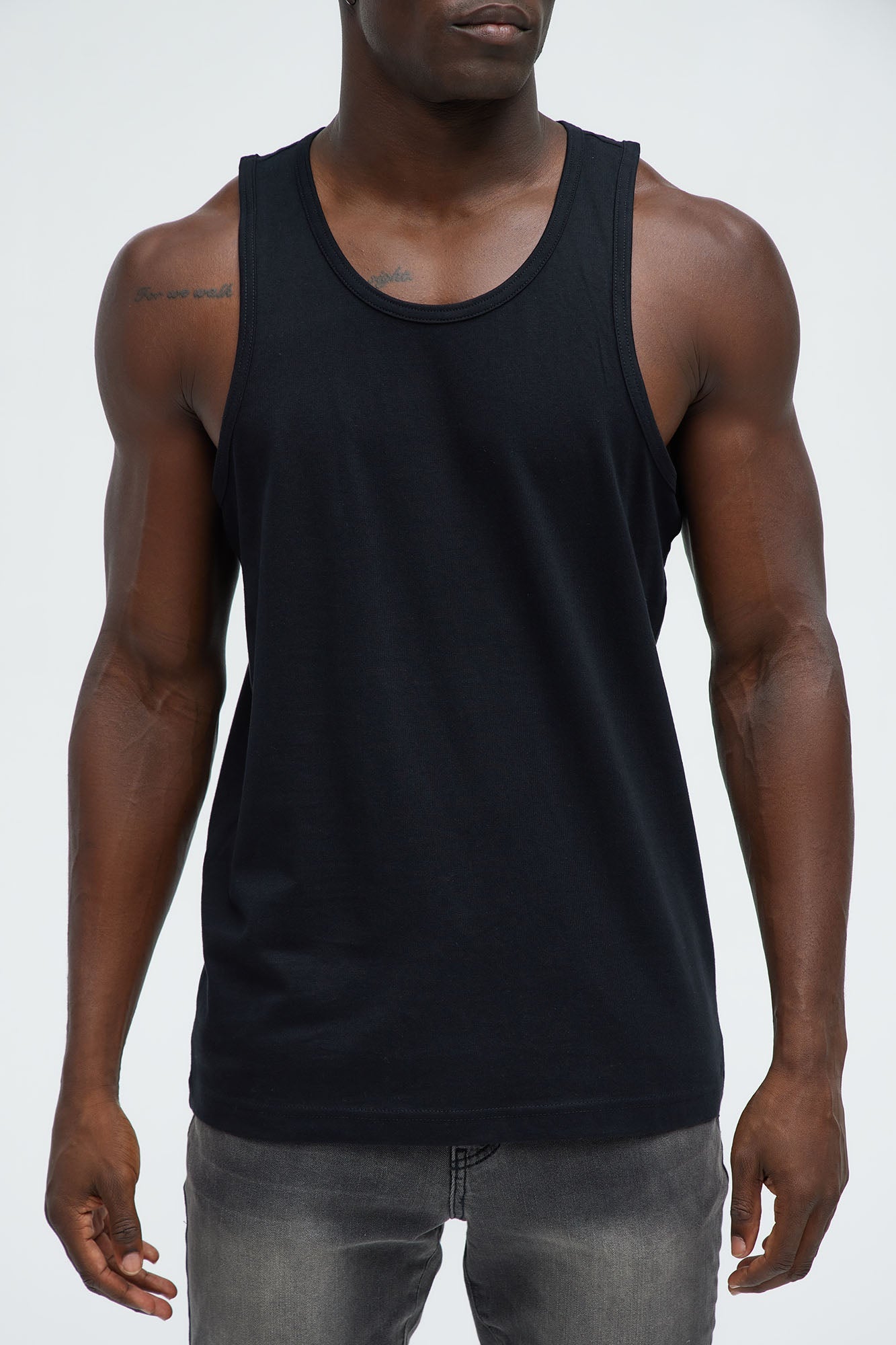 Essential Tank Top - Black