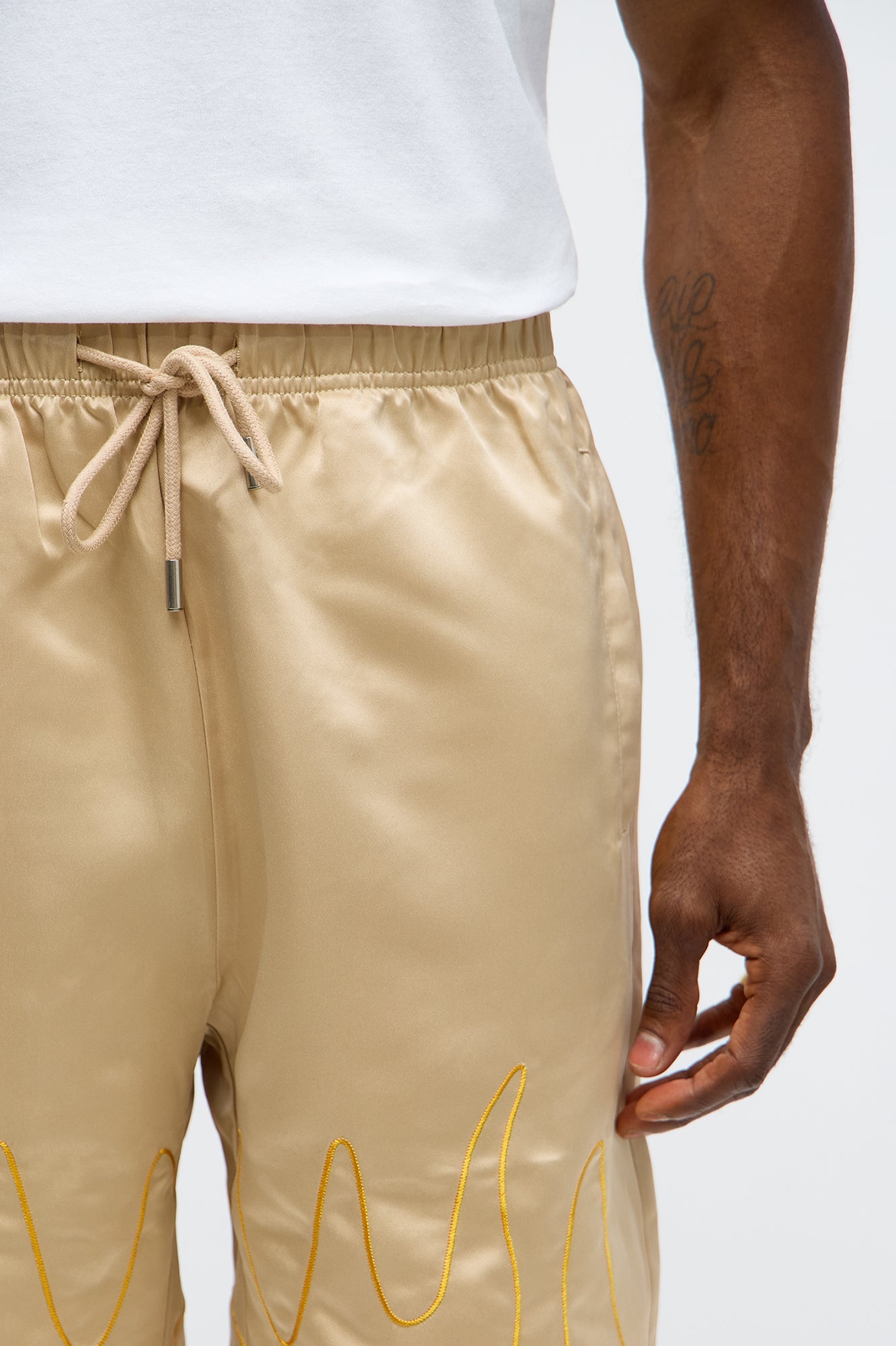 Relaxed Flame Piping Short - Taupe