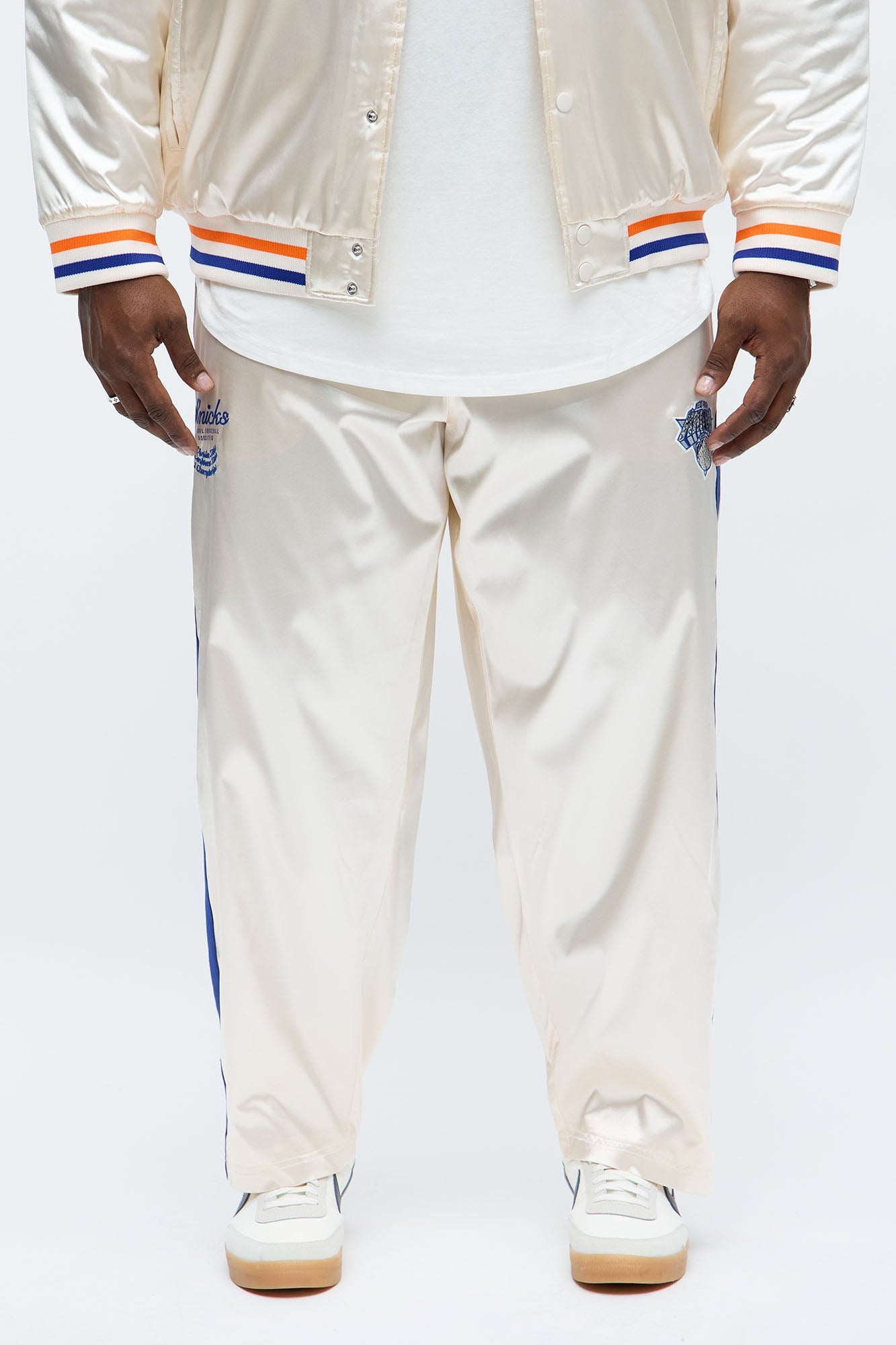 Knicks Night Drift Satin Straight Pants - Off White/combo