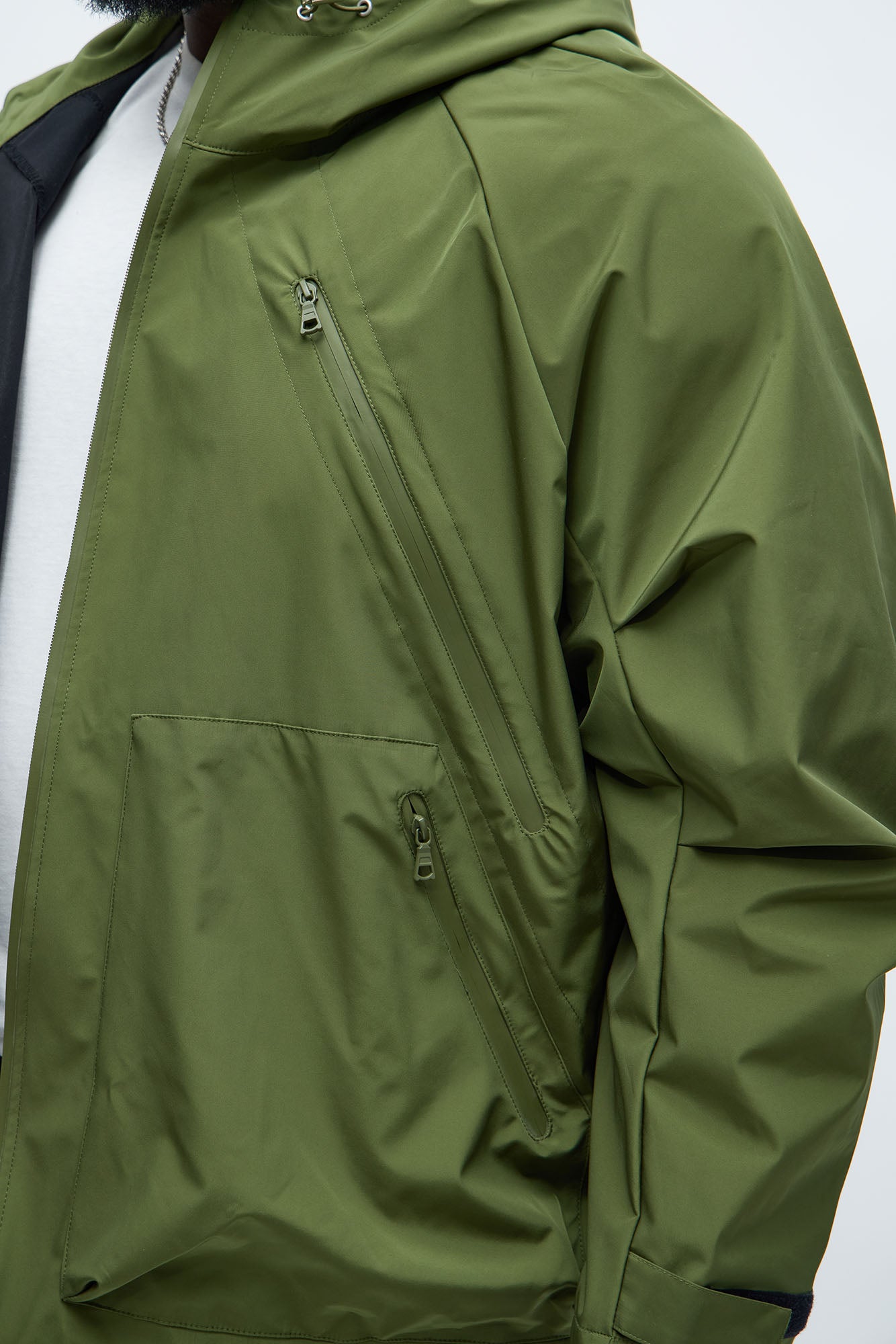 Relaxed Peak Hooded Tech Zip Jacket - Olive