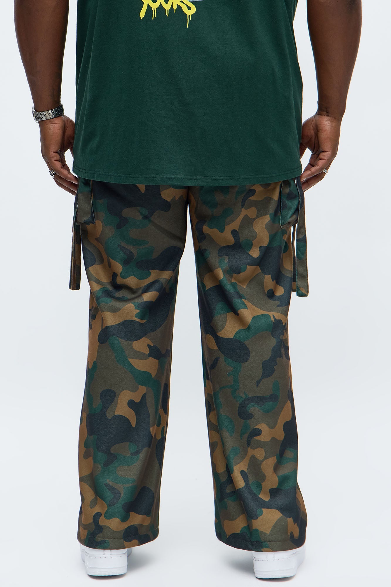 Baggy Cargo Look At Me Sweatpants - Camouflage
