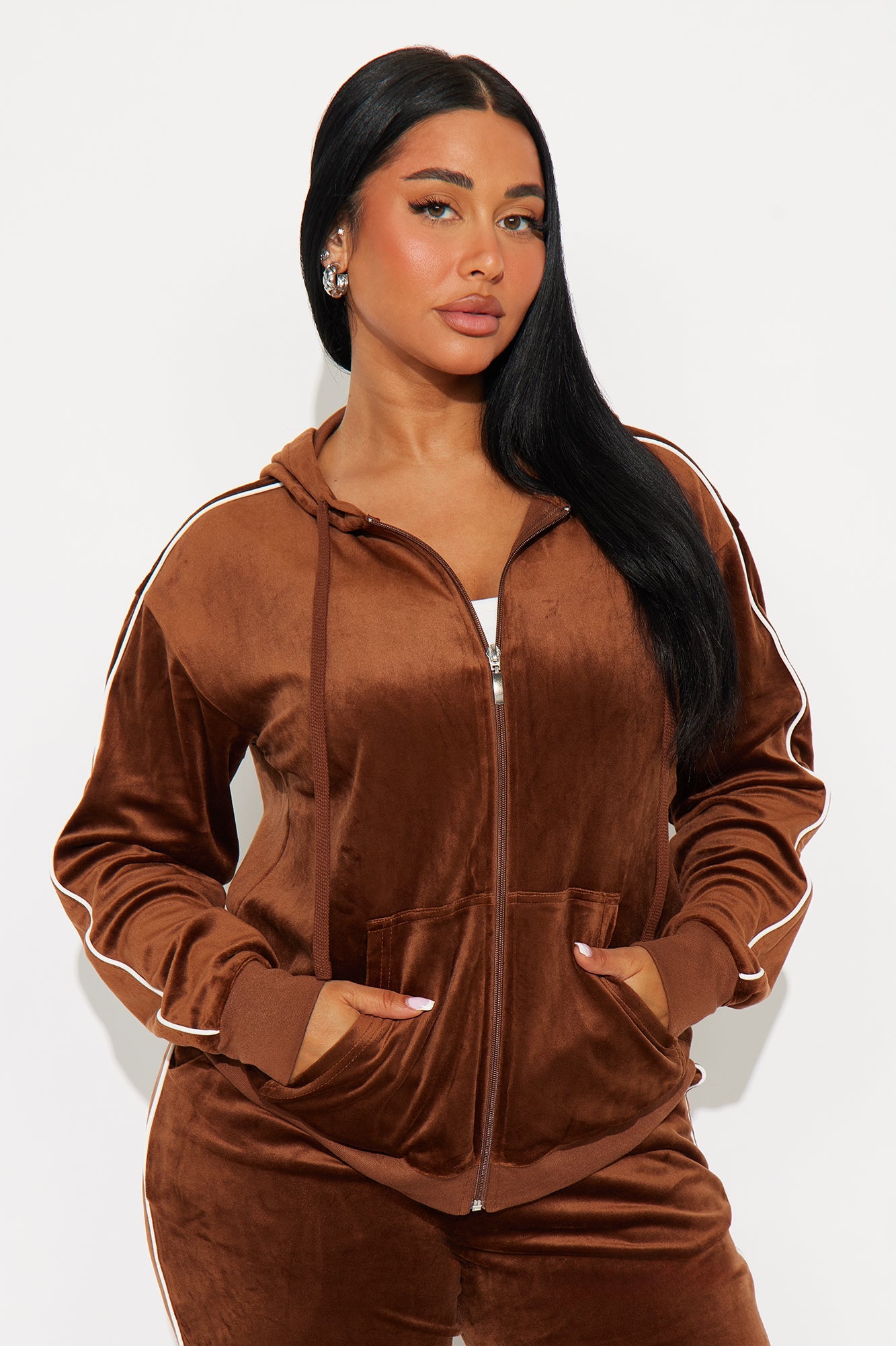 Chill Vibes Velour Pant Set - Brown