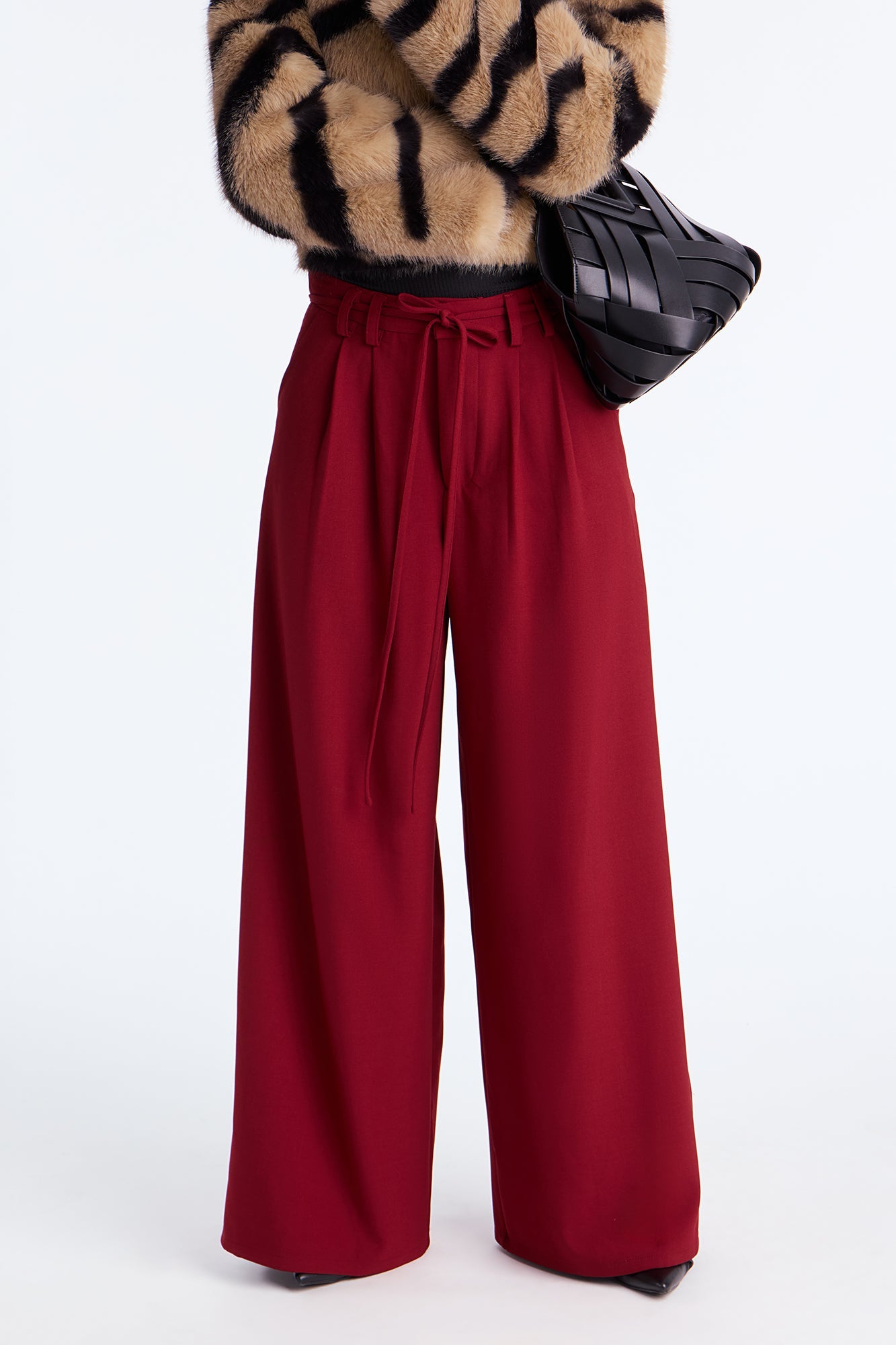 All Attention On Me Twill Rigid Wide Leg Pant 33 - Red