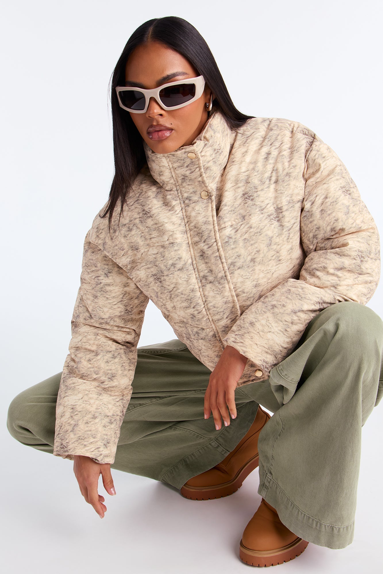 Stepping Out Washed Puffer Jacket - Beige/Brown