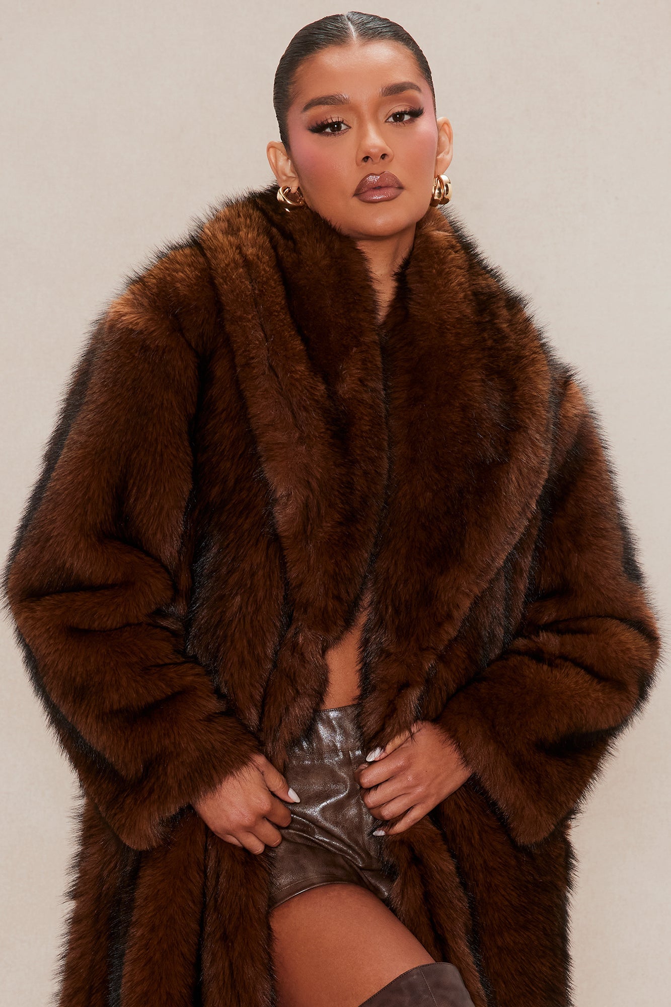Impossible To Ignore Faux Fur Coat - Chocolate