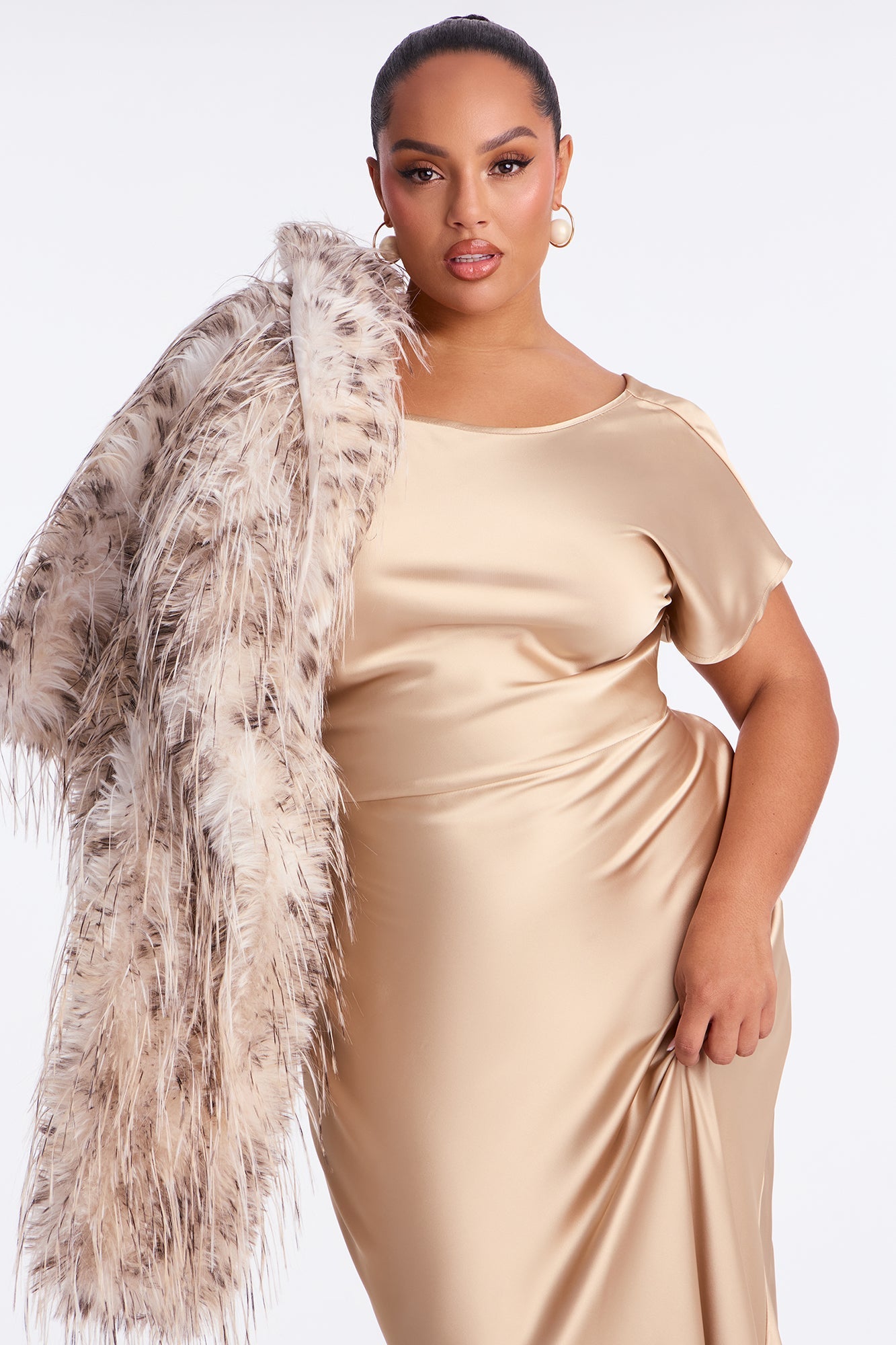 Gleaming Beauty Backless Maxi Gown - Gold