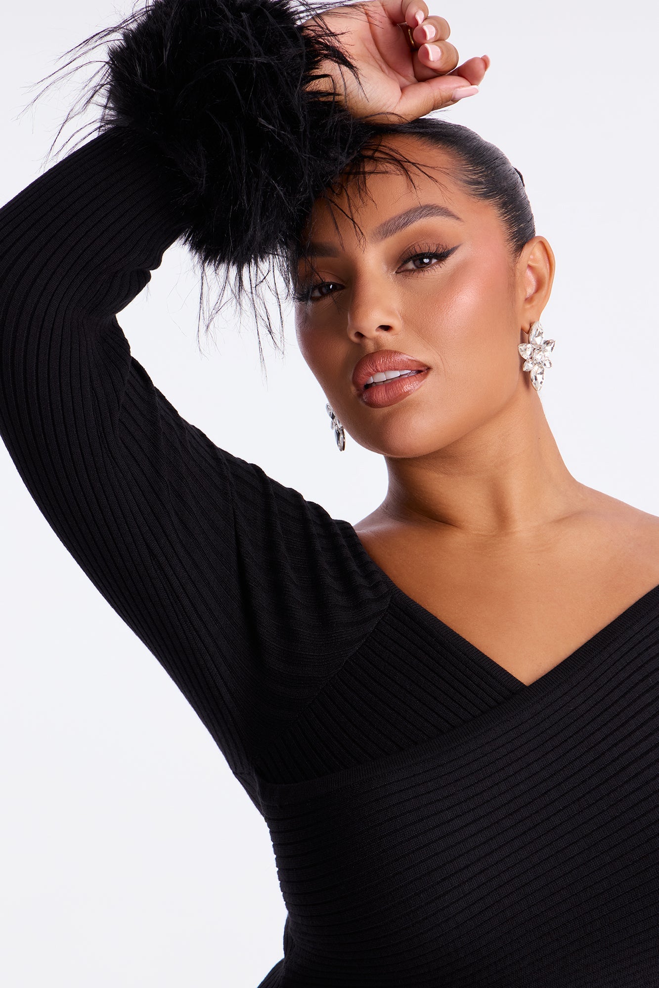 Cozy Plots Off Shoulder Maxi Dress - Black