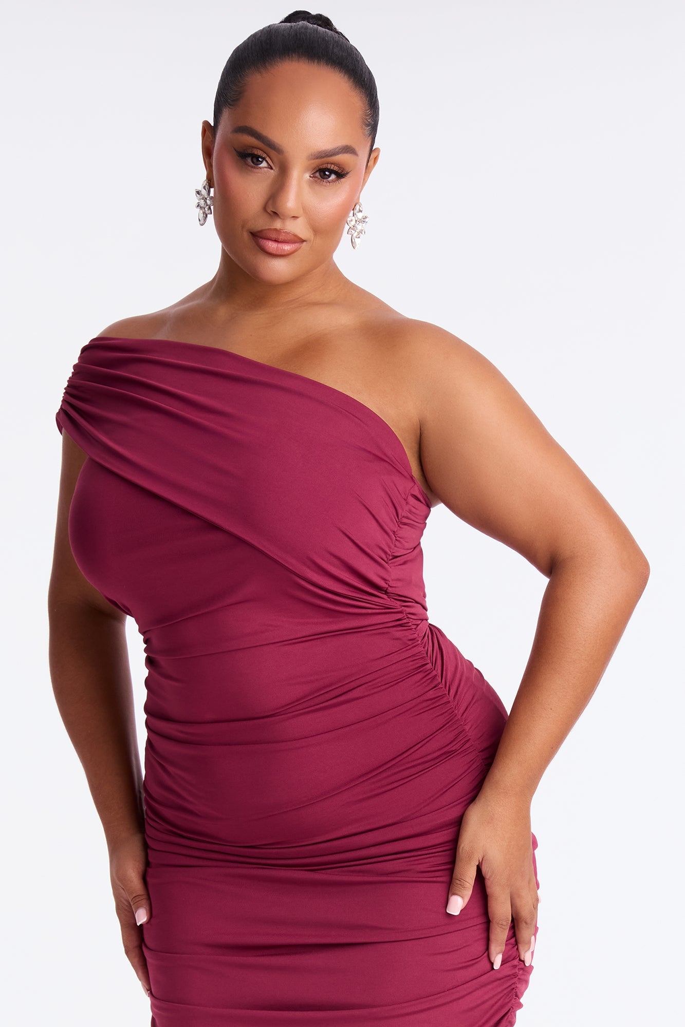 Emmalyn Ruched Midi Dress - Burgundy