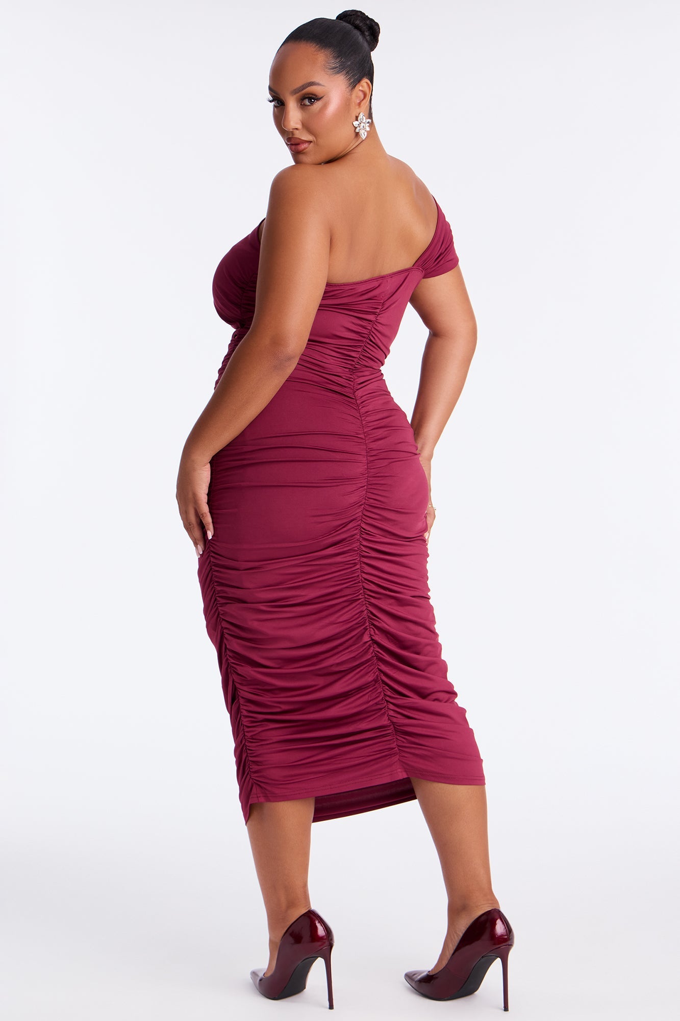 Emmalyn Ruched Midi Dress - Burgundy