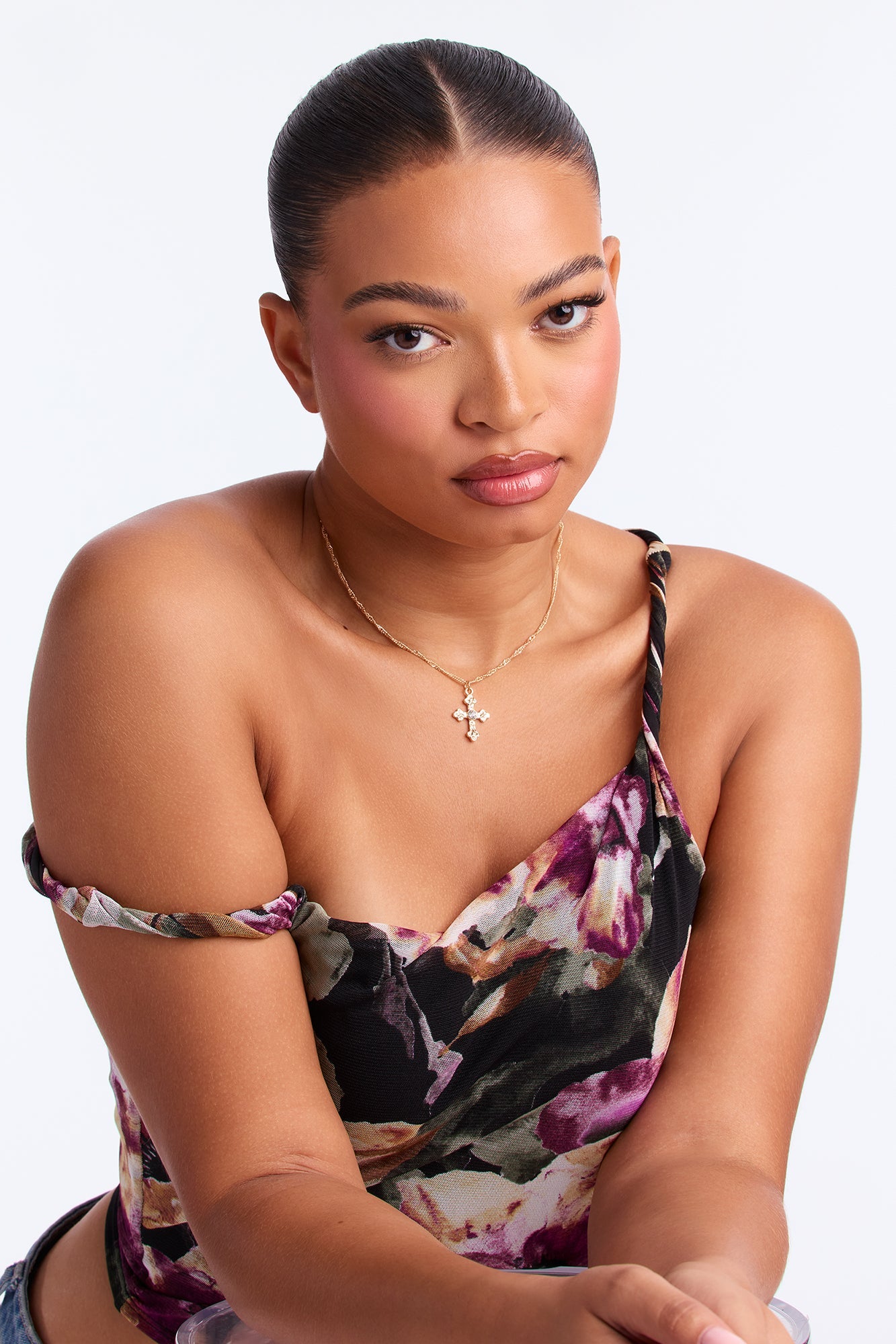 Simply Blessed Rhinestone Cross Pendant Necklace - Gold