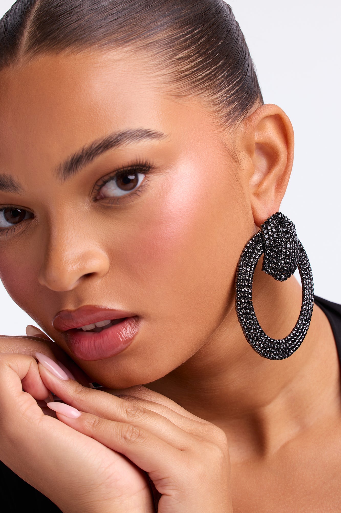 Clean Up Nice Rhinestone Drop Earrings - Black
