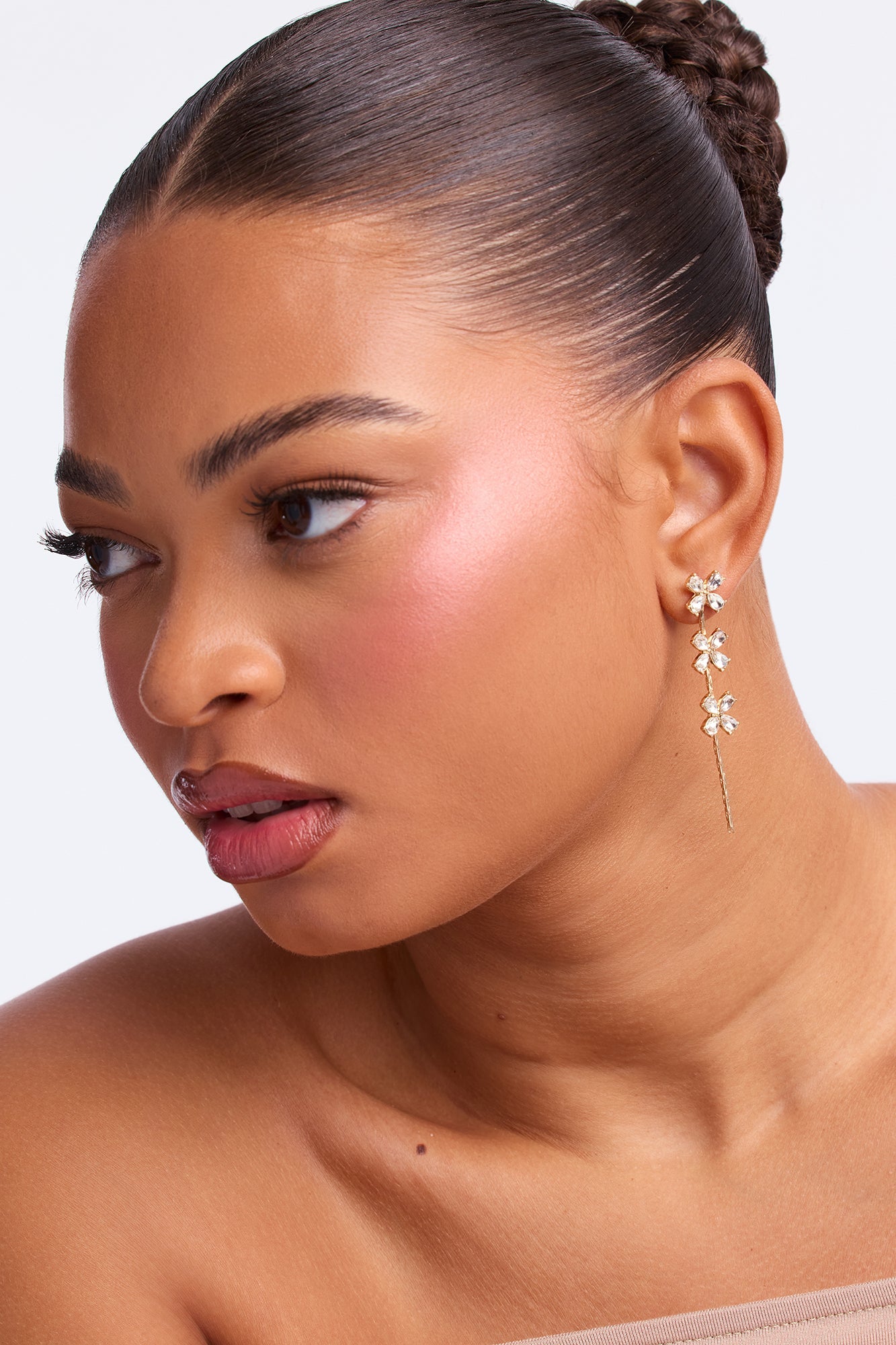 Perfect Day Floral Rhinestone Drop Earrings - Gold