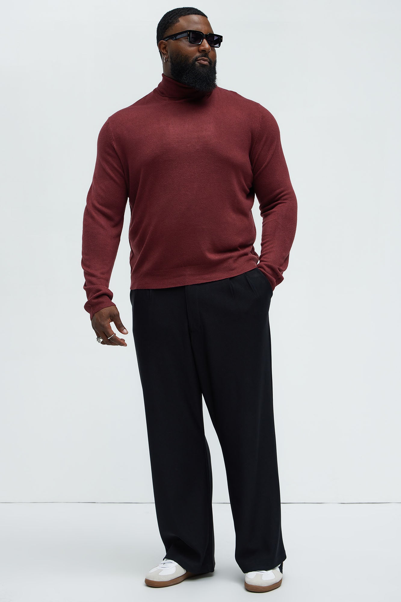 DeAngelo Turtleneck Sweater - Burgundy