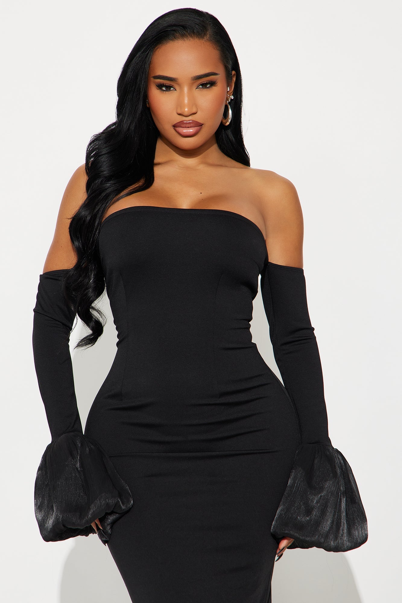 Chic Conflict Off Shoulder Maxi Dress - Black