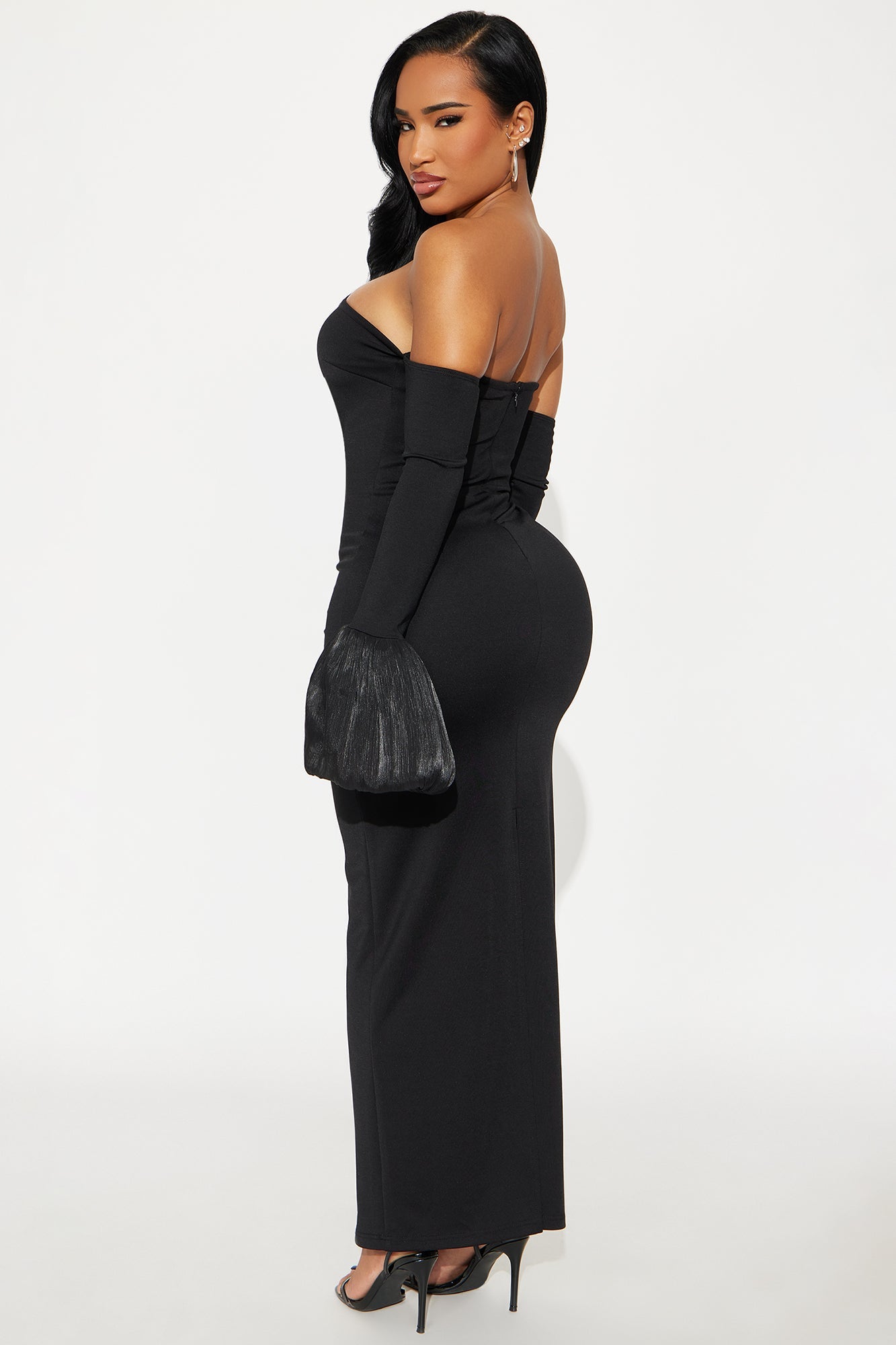 Chic Conflict Off Shoulder Maxi Dress - Black