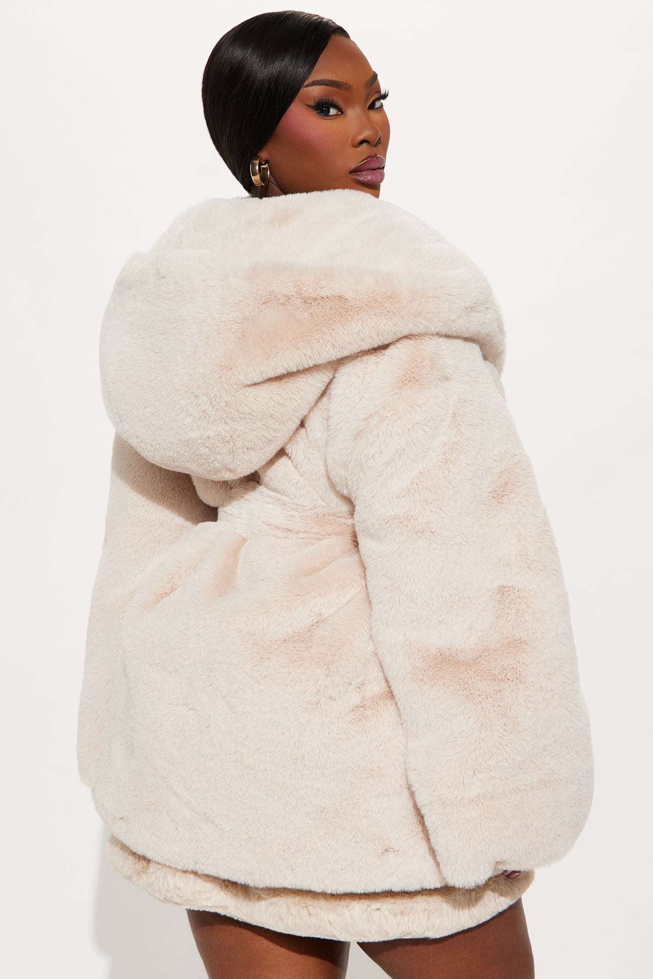 Queen Of The North Faux Fur Coat - Beige