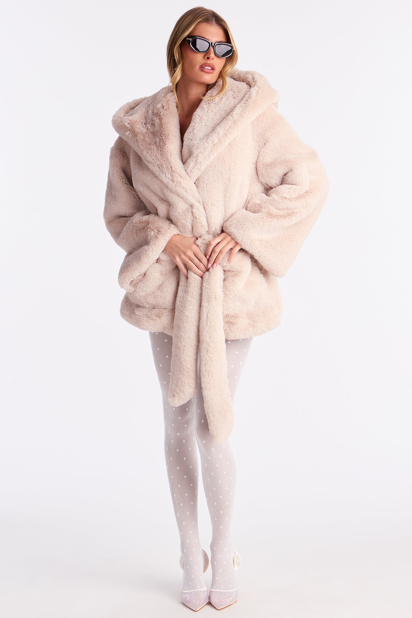 Queen Of The North Faux Fur Coat - Beige