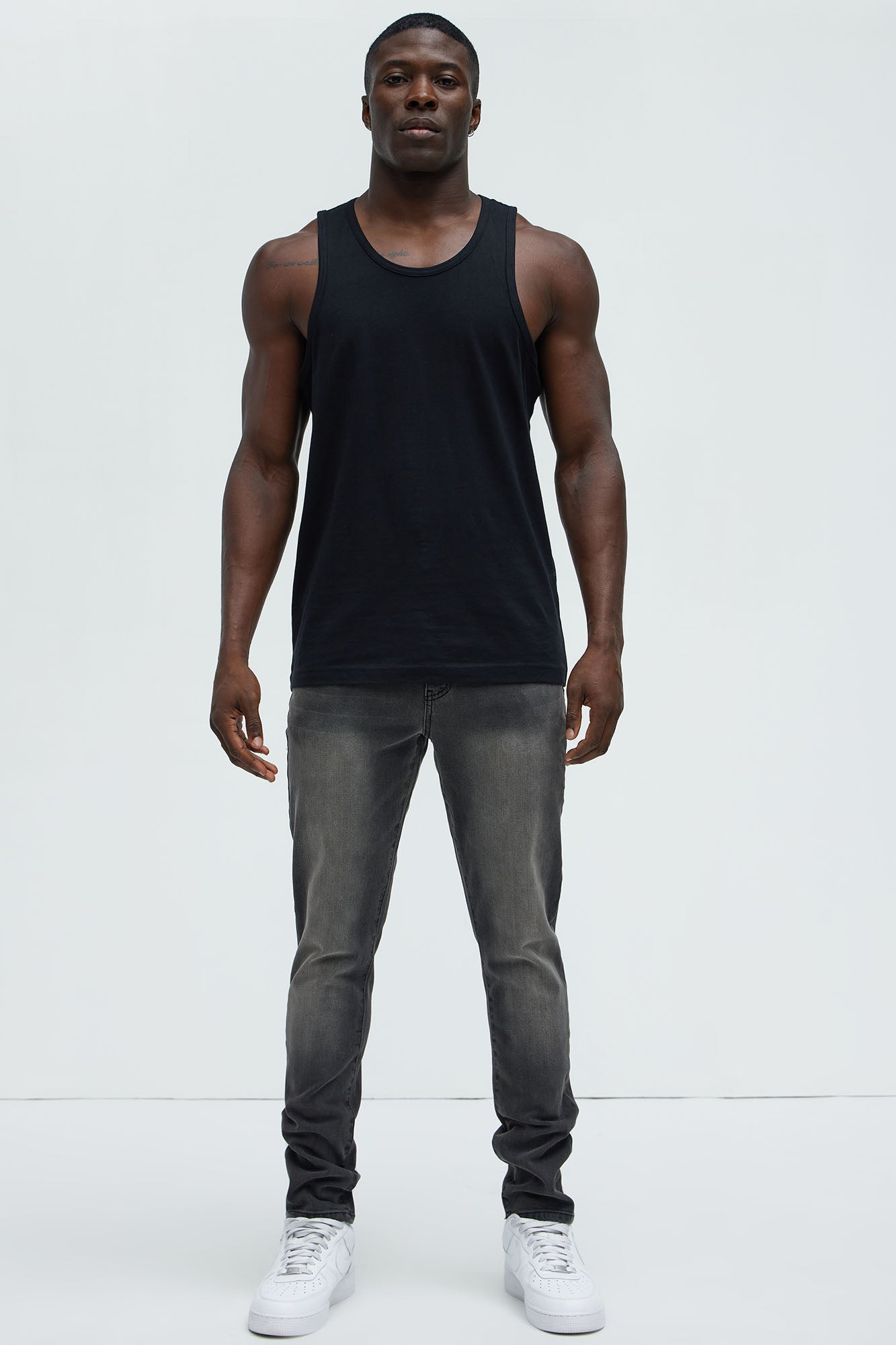 Essential Tank Top - Black