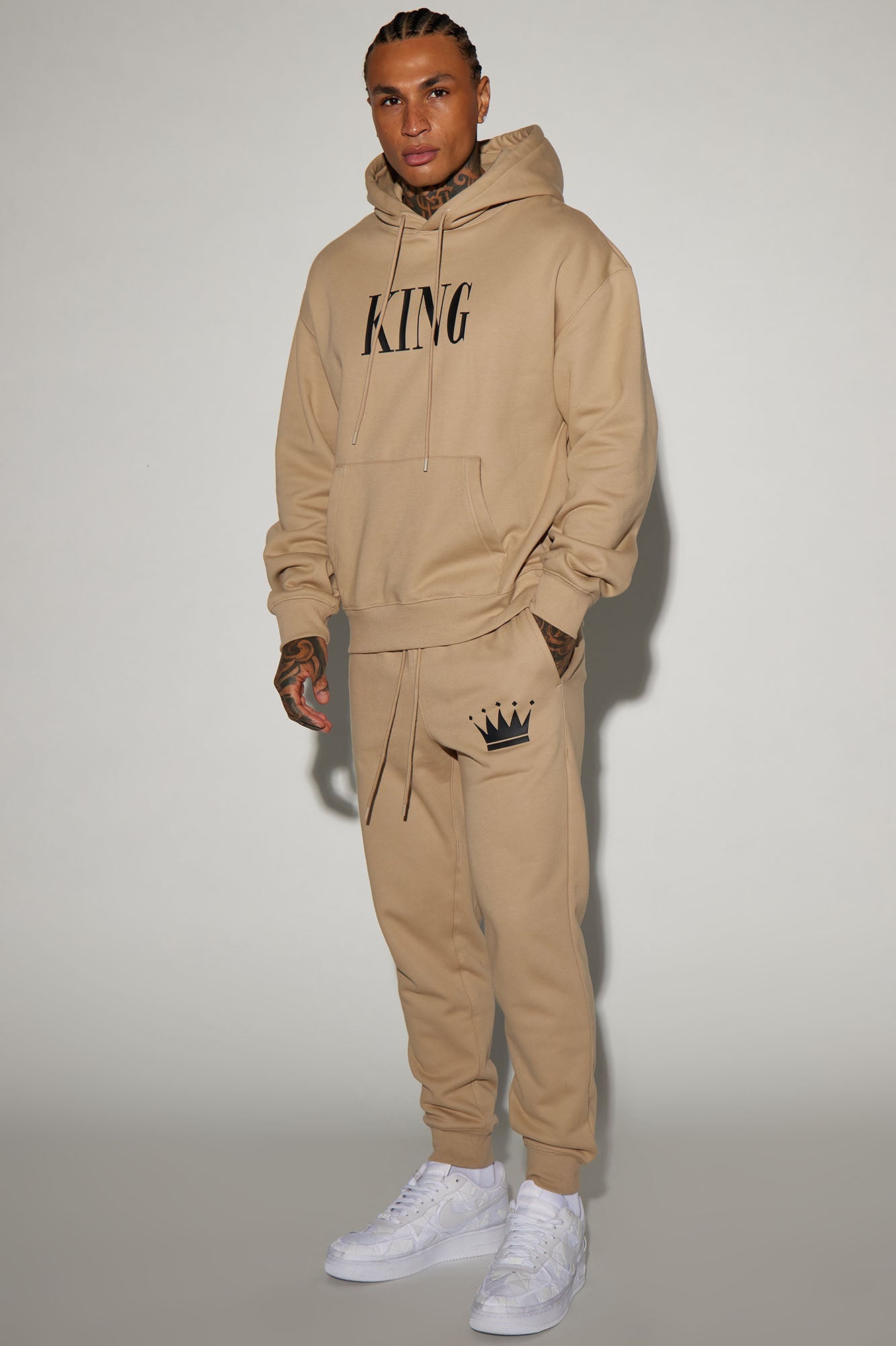 Family Goals King Jogger - Taupe