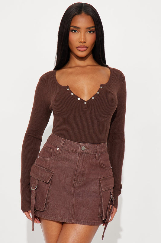 Laurita Henley Sweater Top - Chocolate