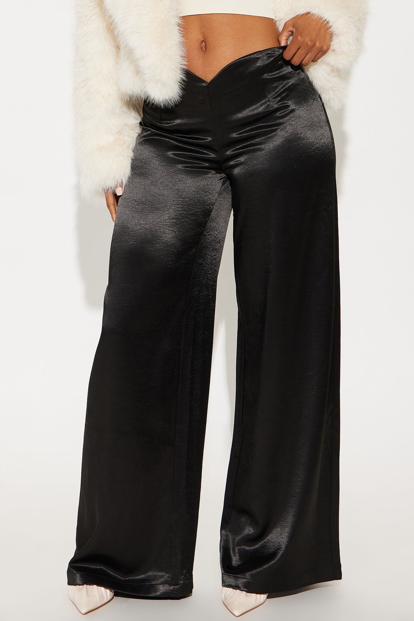 Sweet Serenade Satin Wide Leg V Front Pant 33 - Black