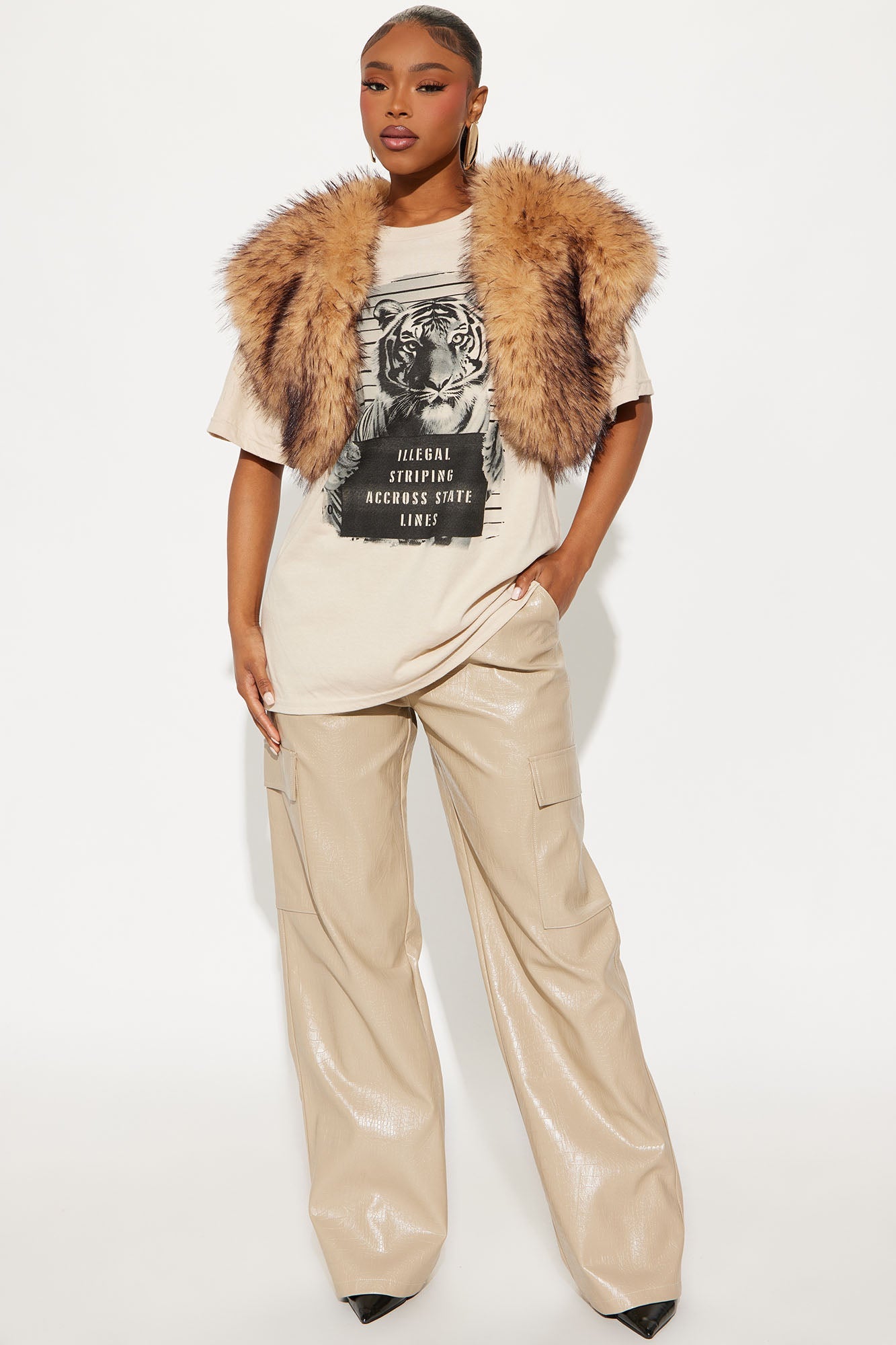 Tiger Mug Shot Tee - Sand