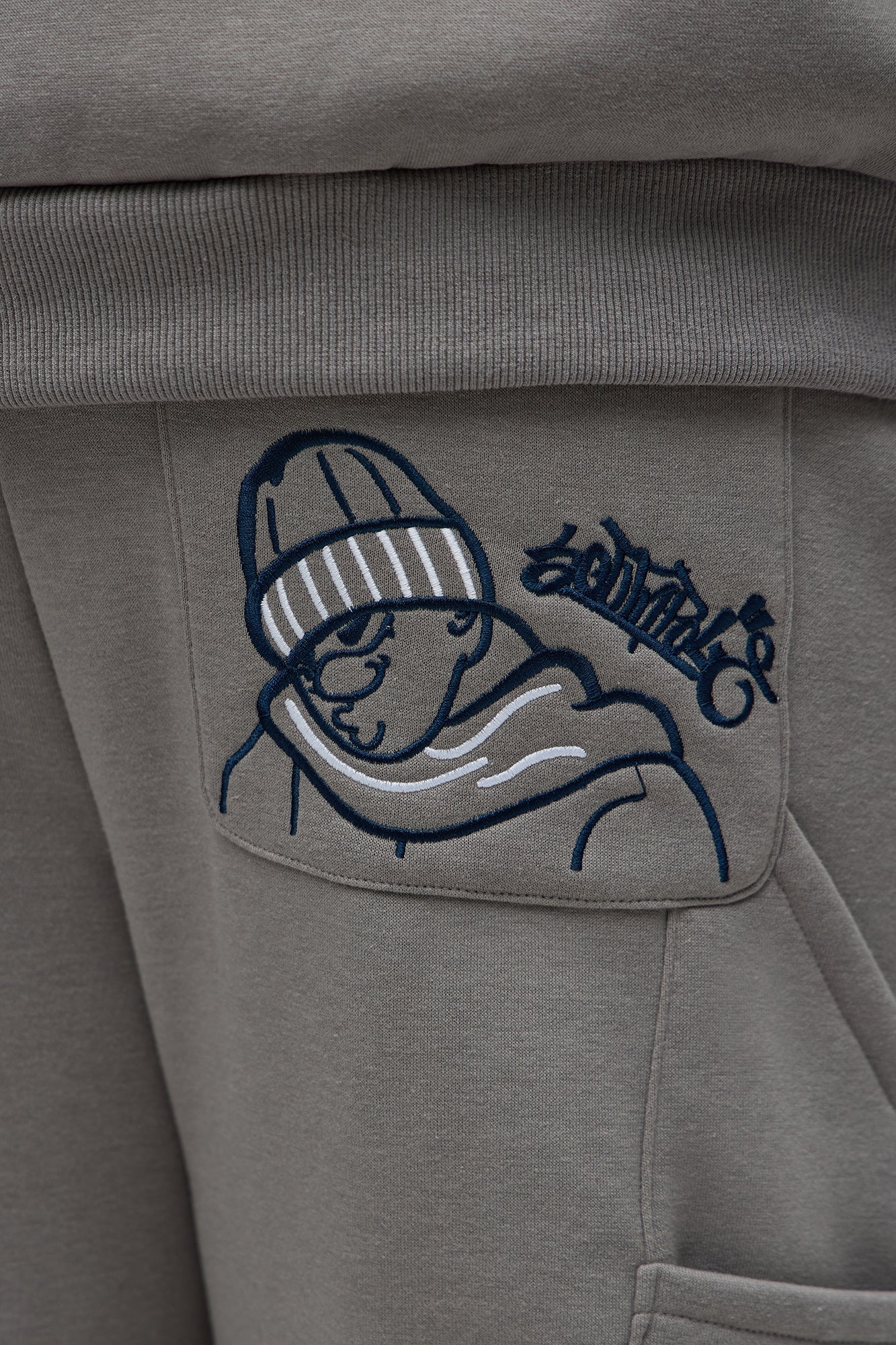 Southpole Signature Jogger - Grey