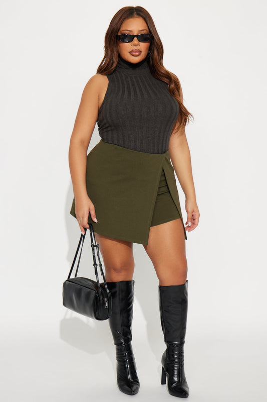 Day To Night Slit Skort - Olive