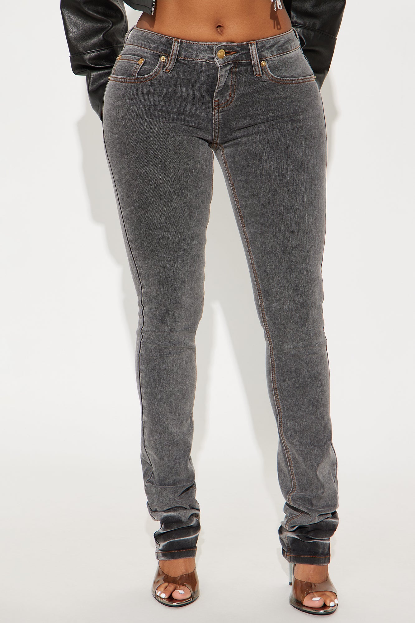 Scotlyn Stacked Slim Straight Leg Jeans - Grey