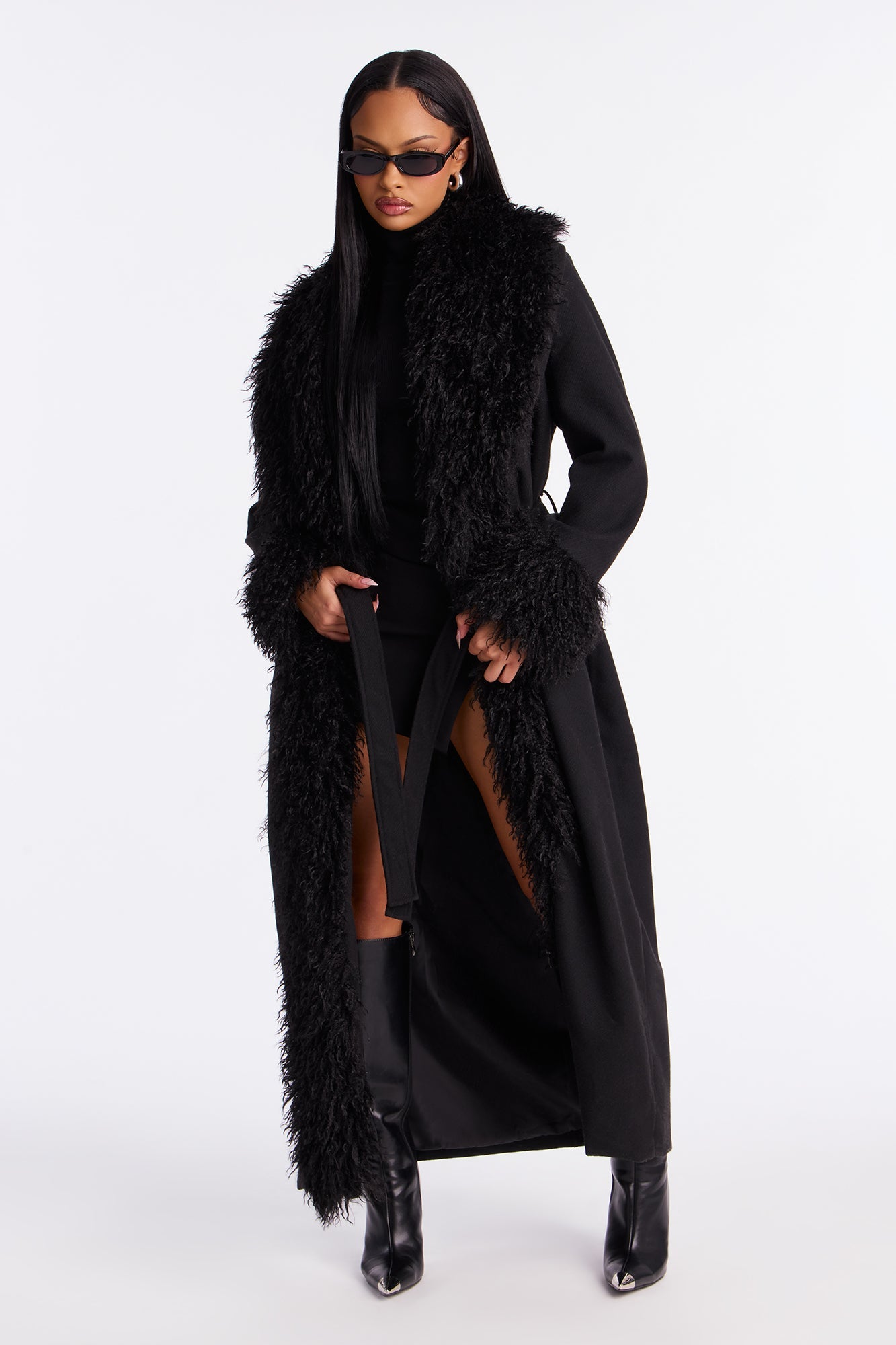 Downtown Manhattan Fur Trim Coat - Black