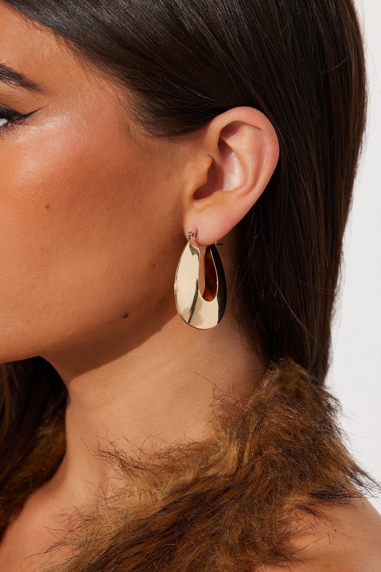 Tara Hardware Hoop Earrings - Gold