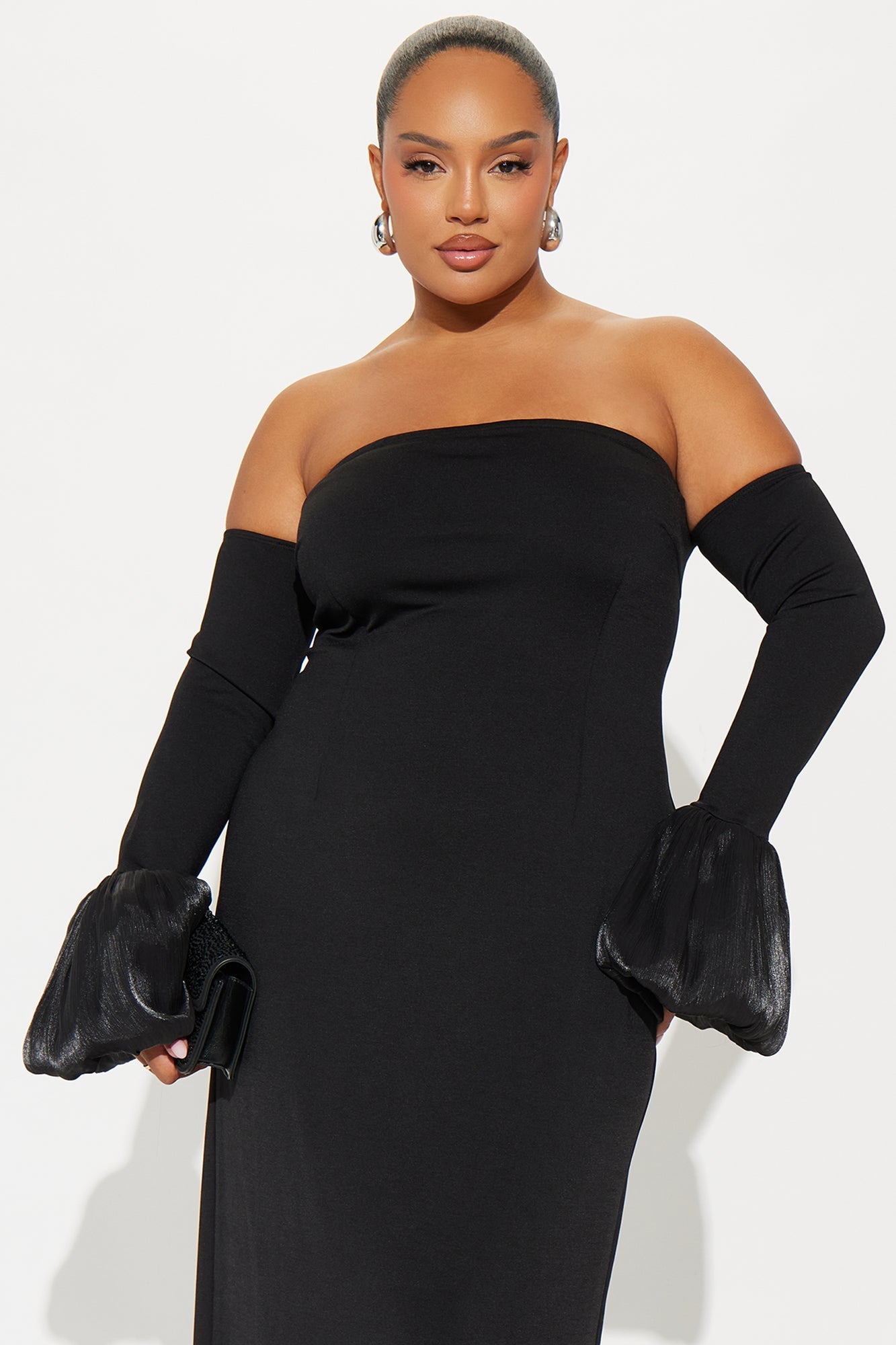 Chic Conflict Off Shoulder Maxi Dress - Black