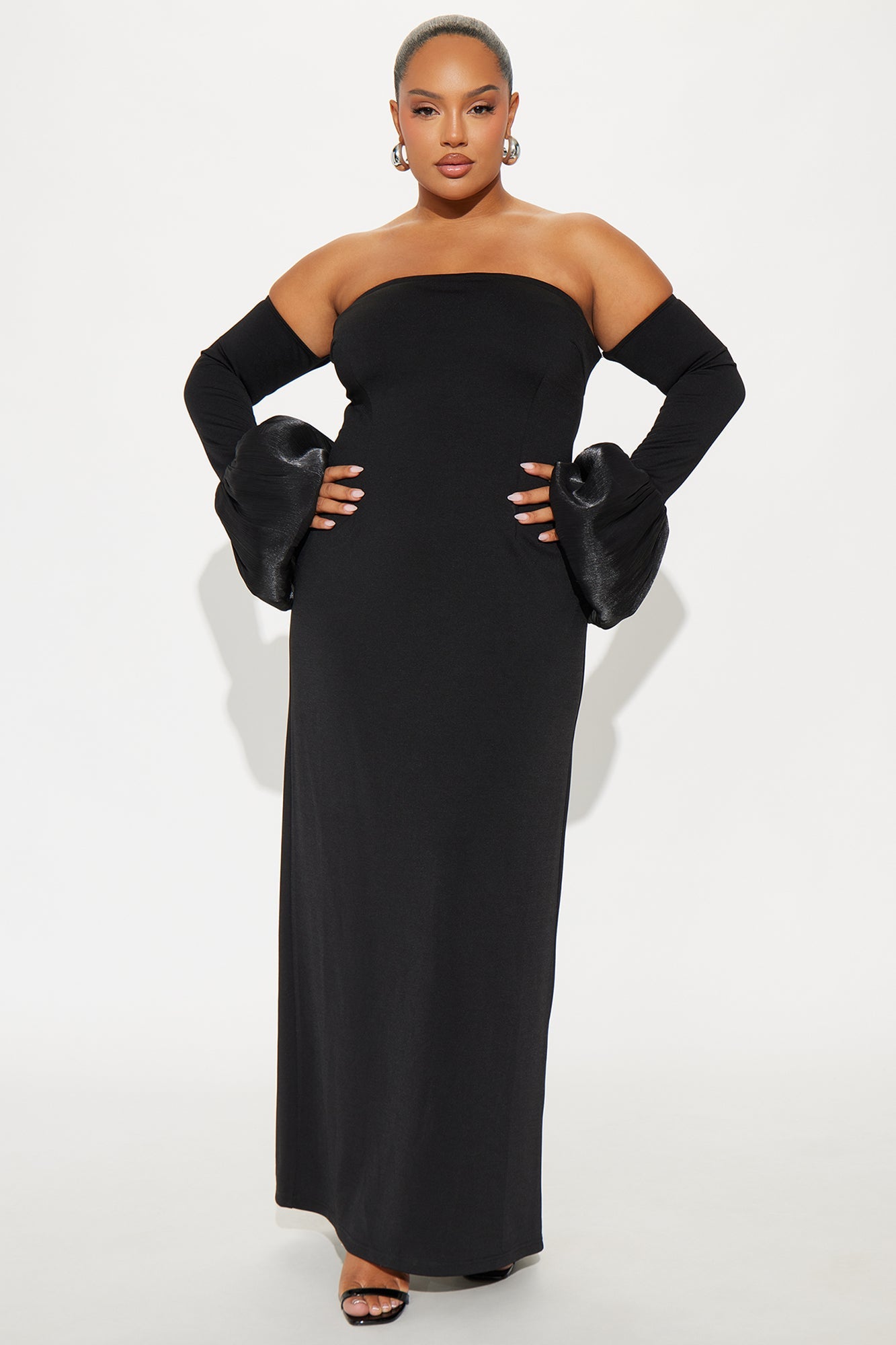 Chic Conflict Off Shoulder Maxi Dress - Black