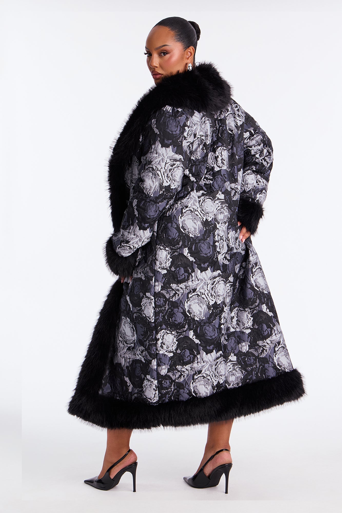 Becoming Richer Jacquard Fur Trim Coat - Black