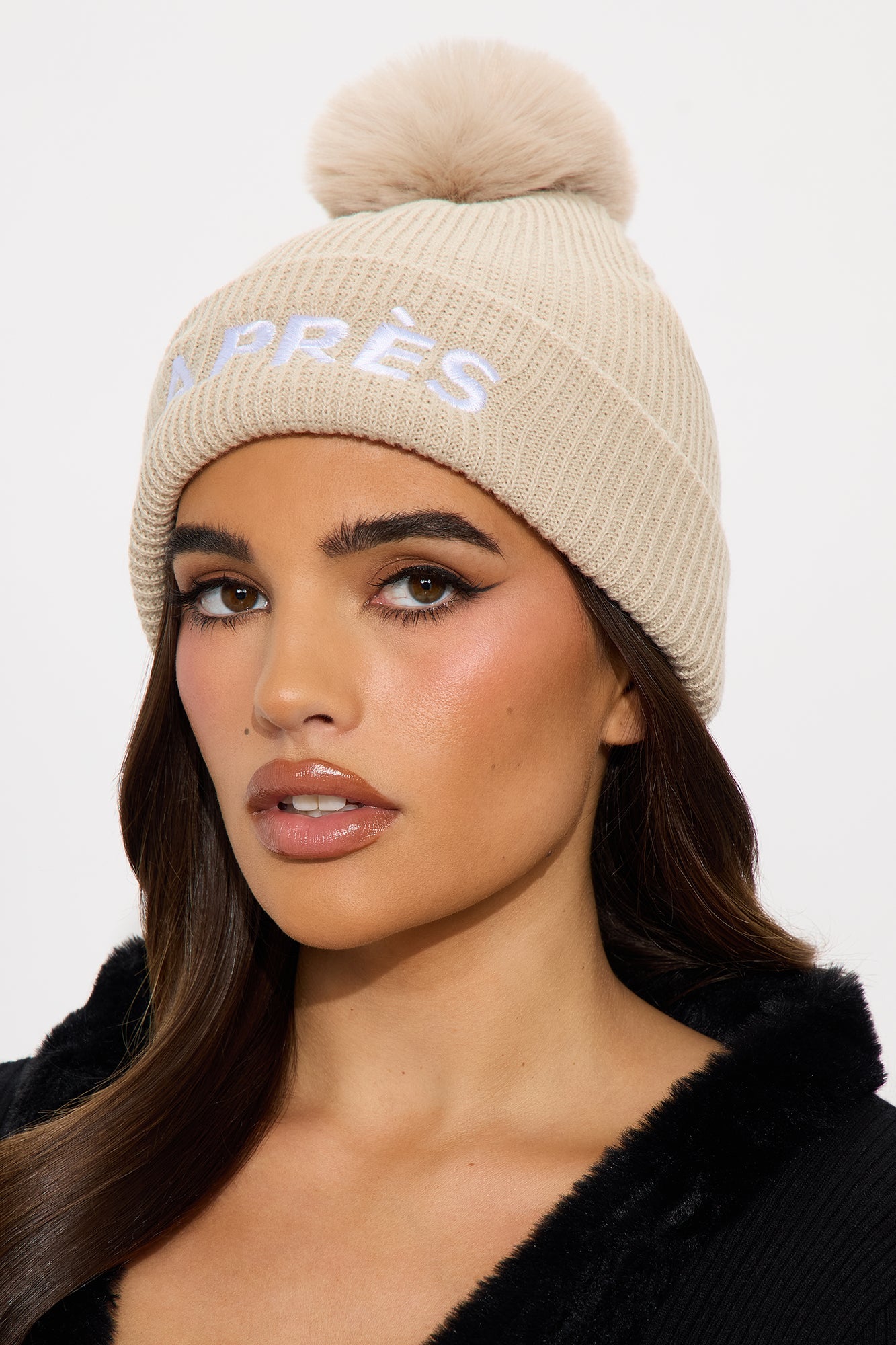 Apres Season Beanie - Brown