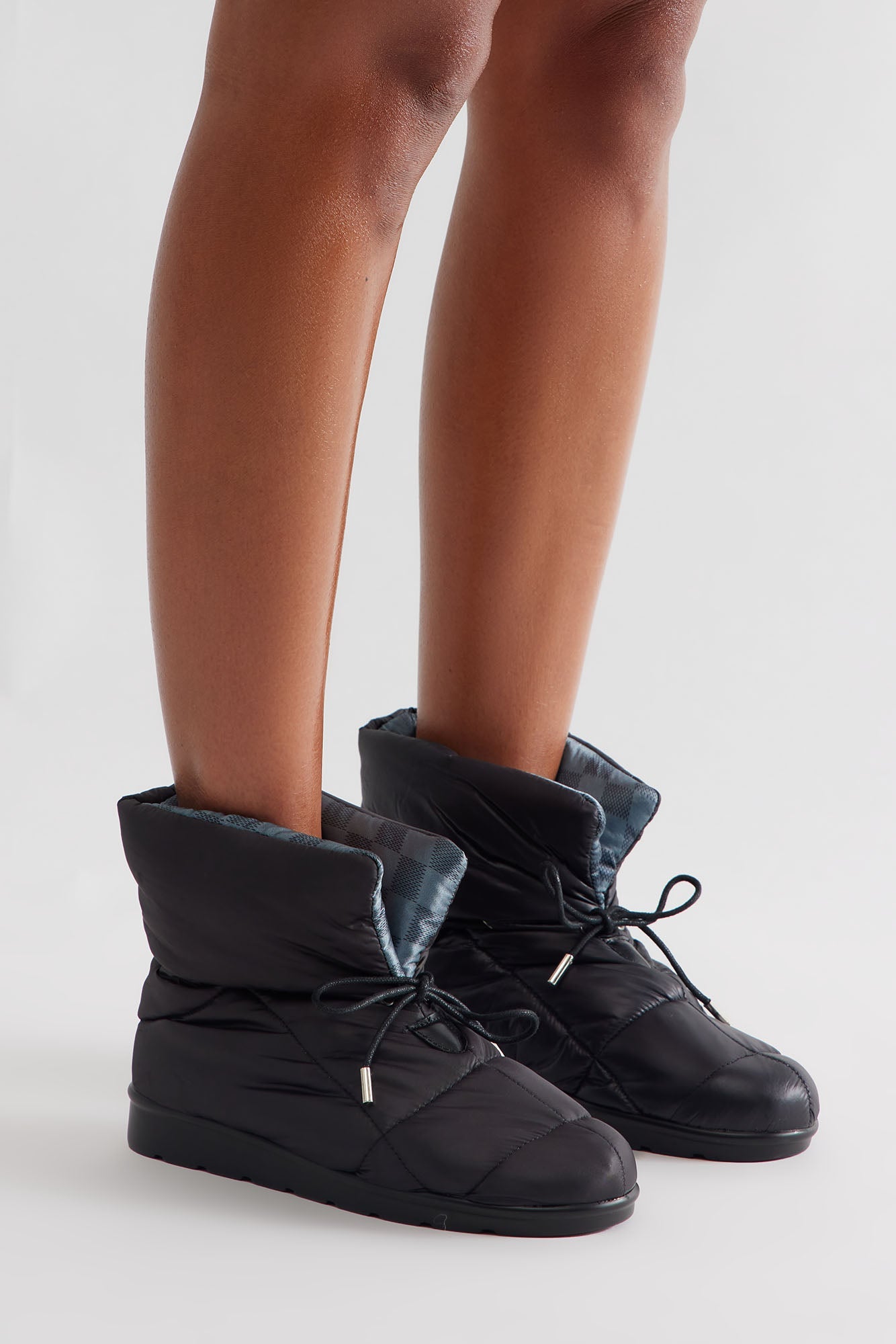 Puffy Snow Booties - Black