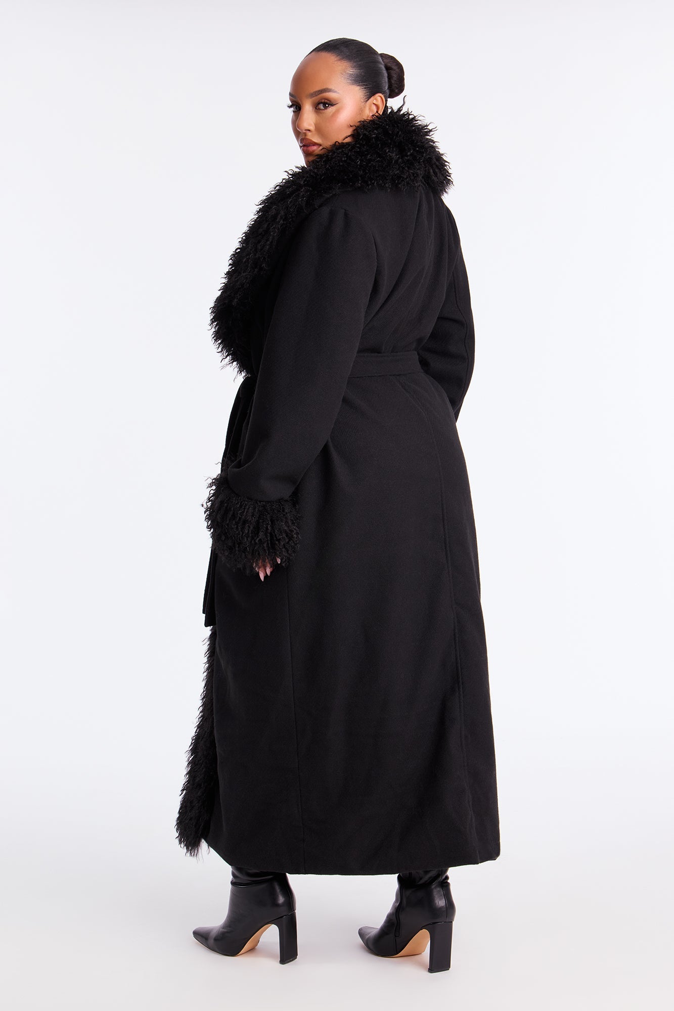 Downtown Manhattan Fur Trim Coat - Black