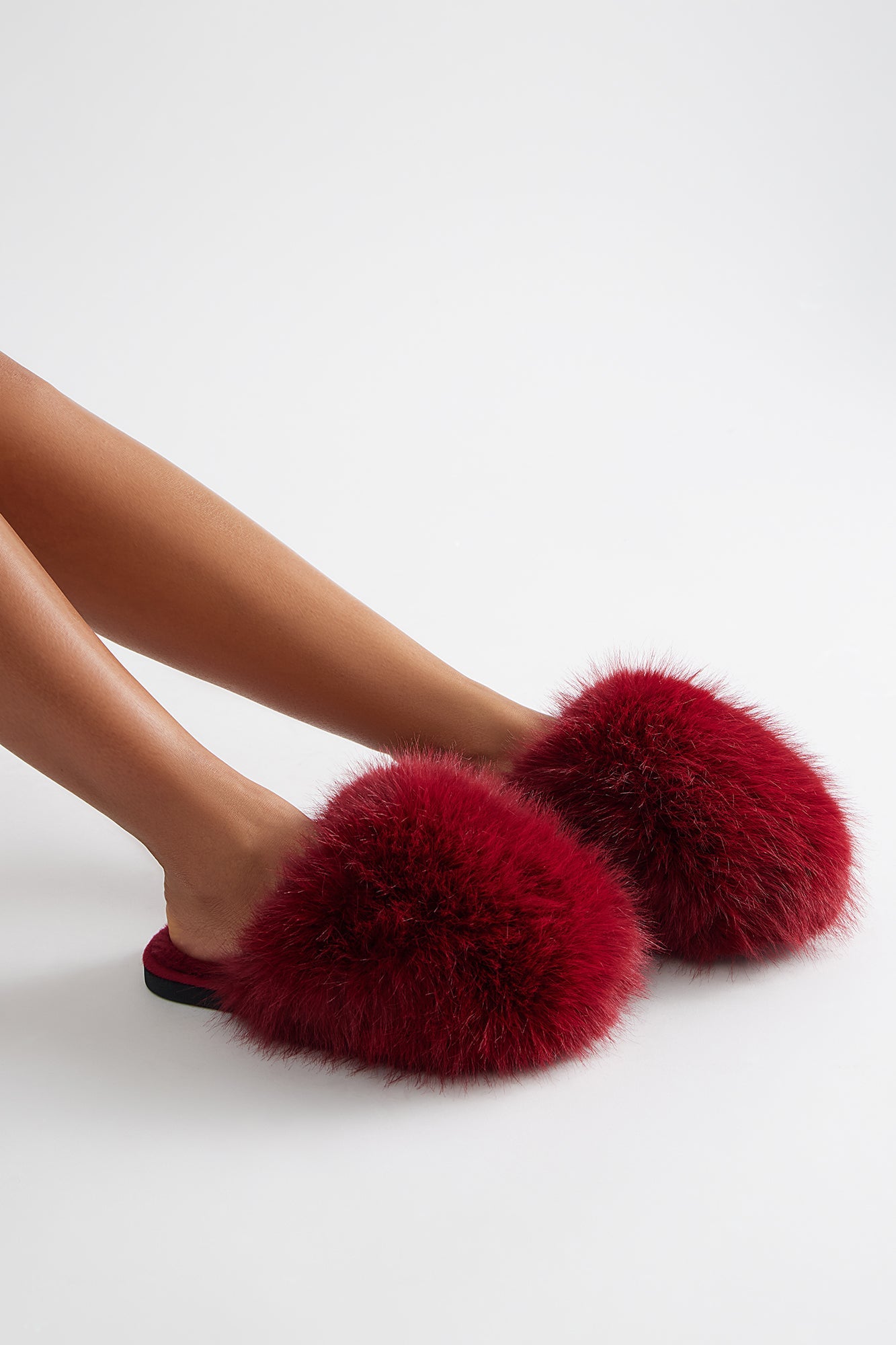 Roro Faux Fur Slippers - Burgundy