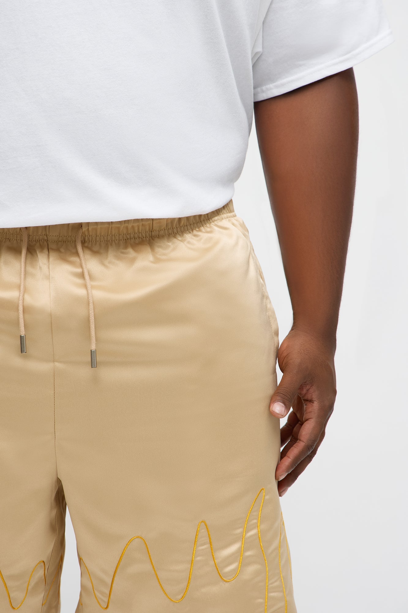Relaxed Flame Piping Short - Taupe