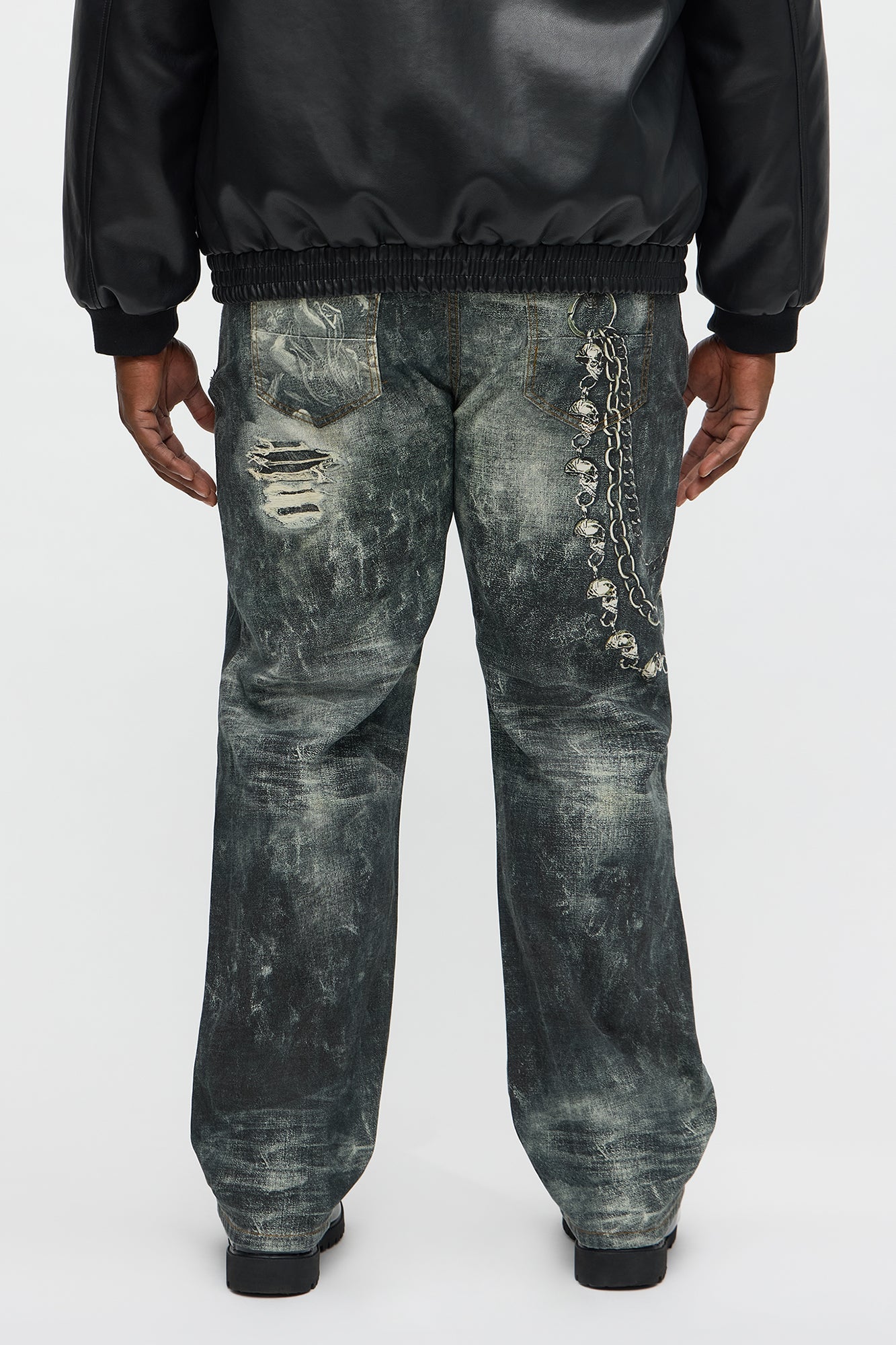 Baggy Skulls And Chains Printed Jean - Black Wash