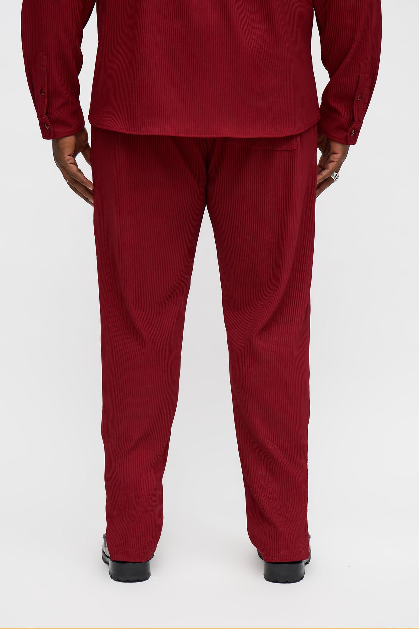 Show Up Slim Slit Pants - Burgundy