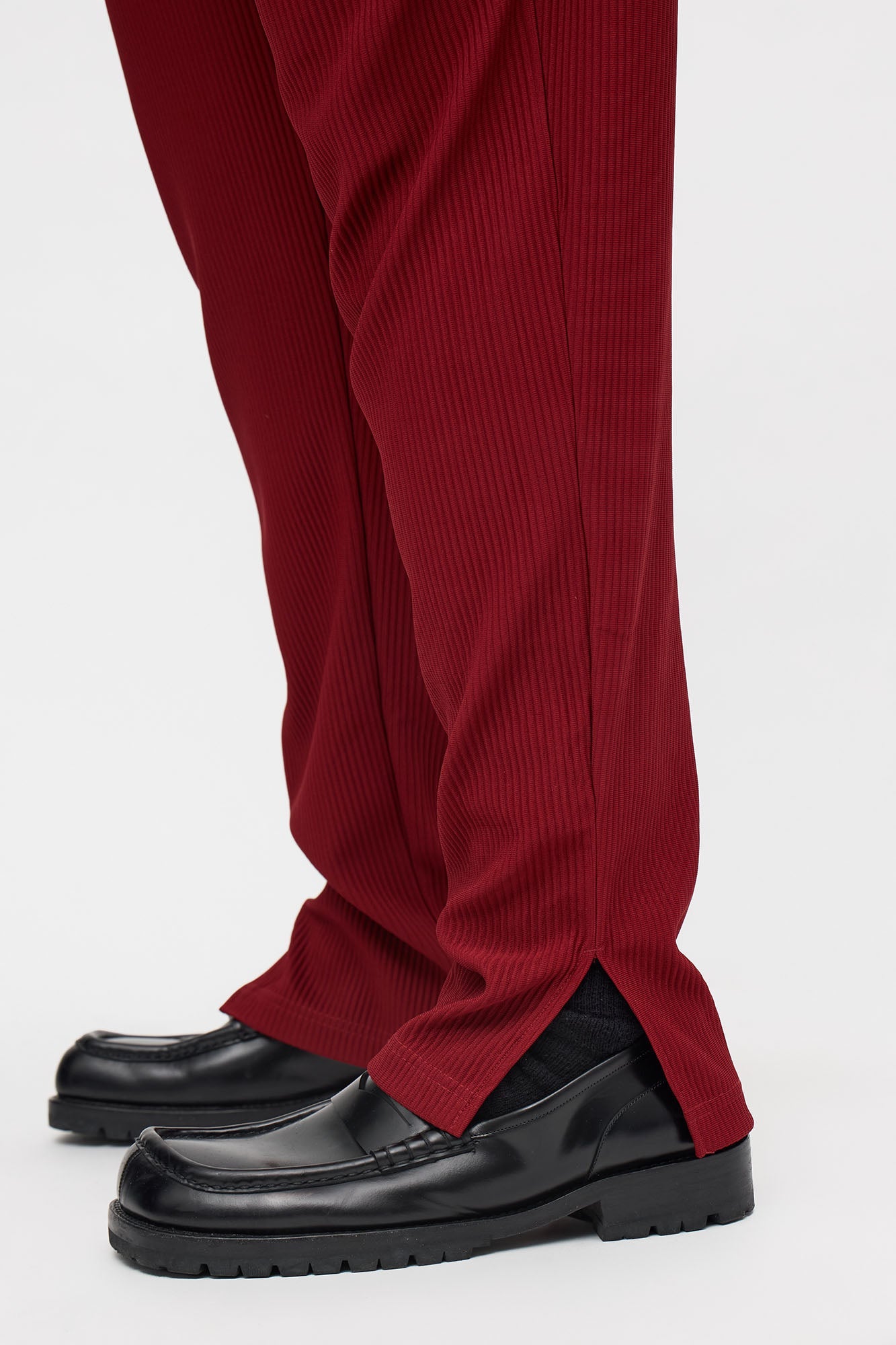 Show Up Slim Slit Pants - Burgundy