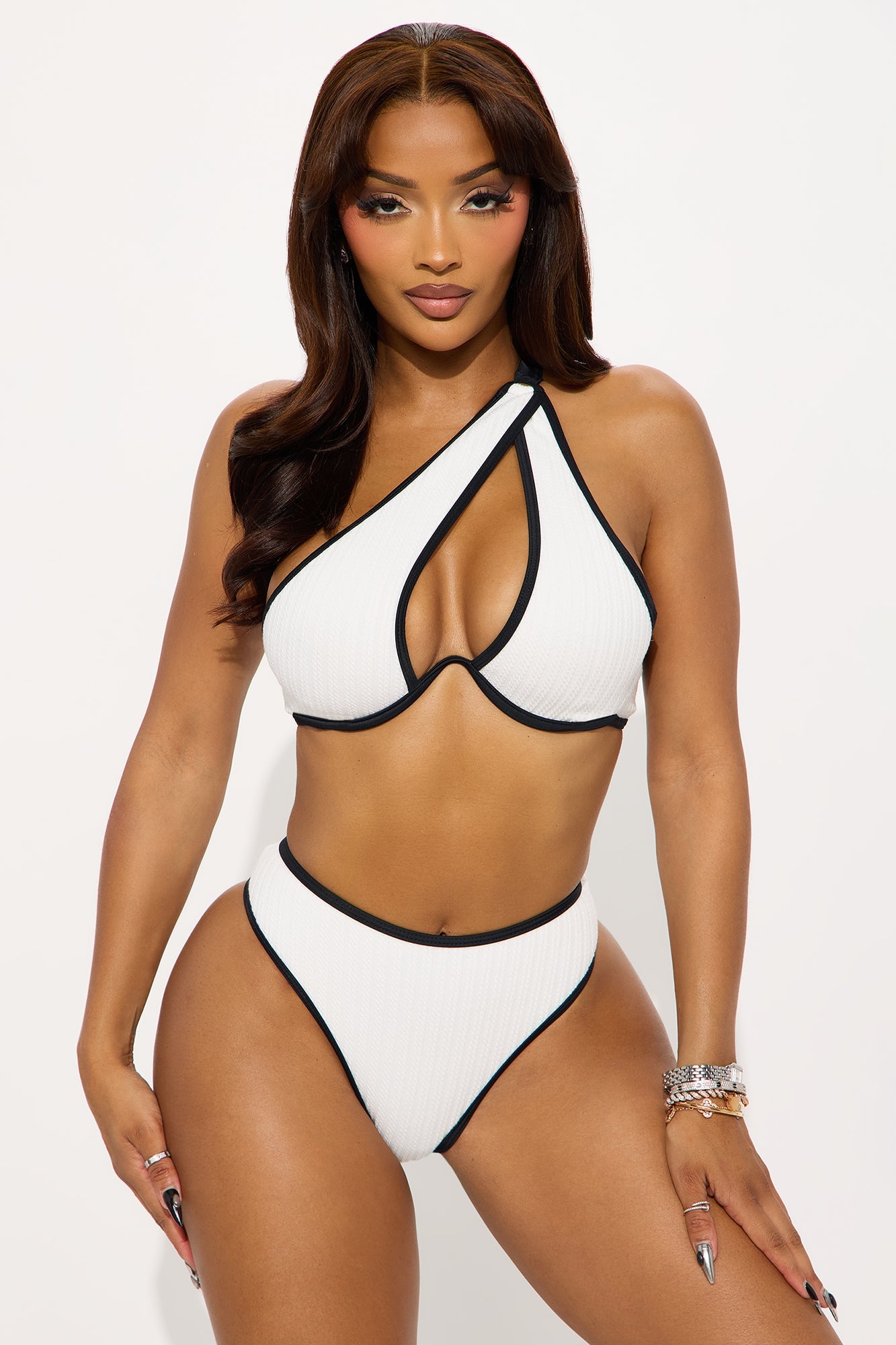 Kaitlyn Cable Knit Texture Underwire Asymmetrical 2 Piece Bikini - White/Black