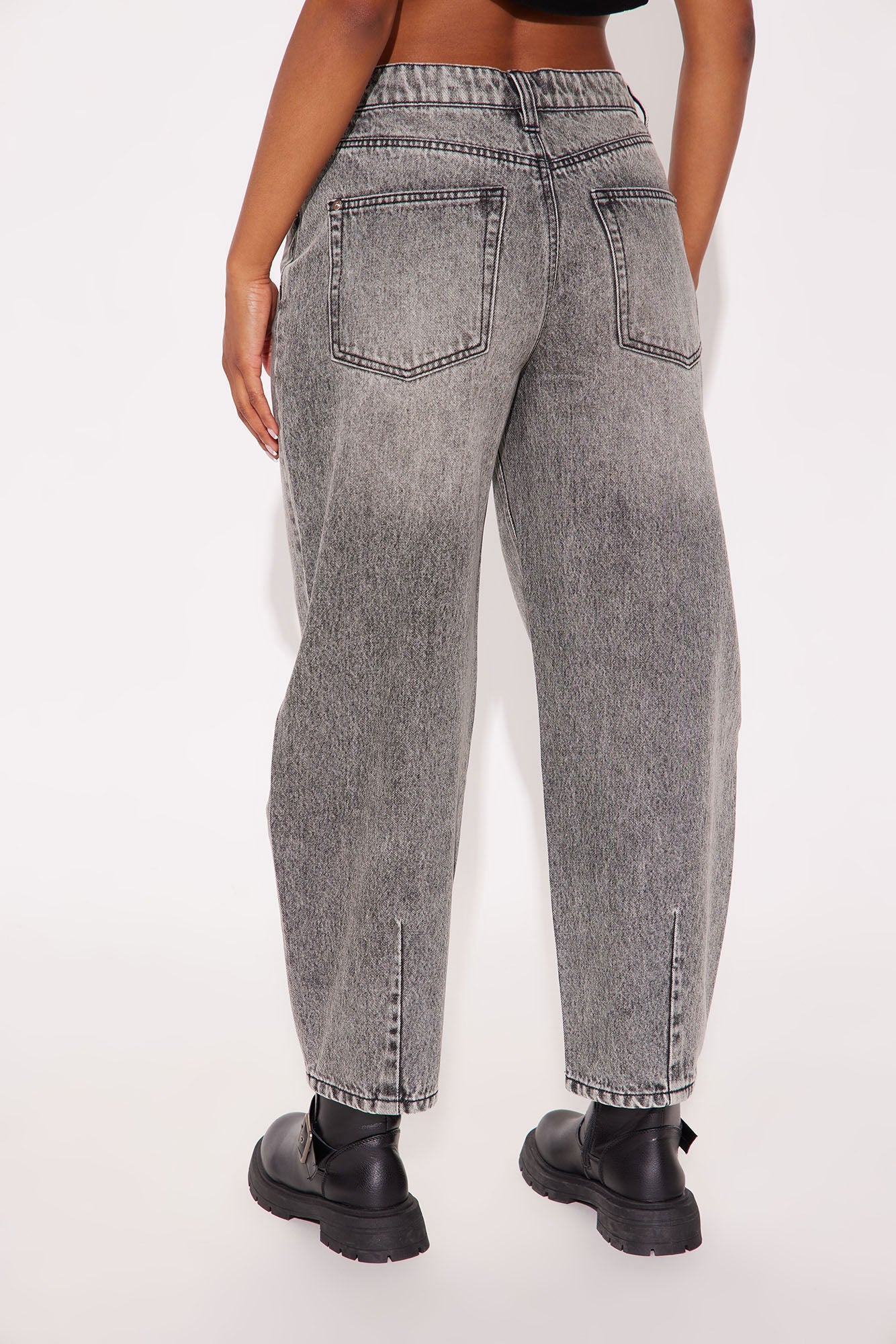 Classic Barrel Leg Jeans - Grey